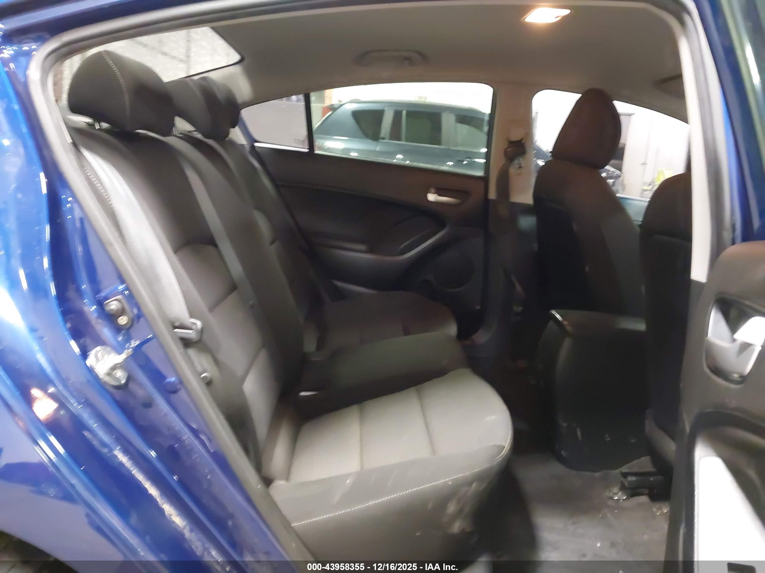 KIA FORTE image 8