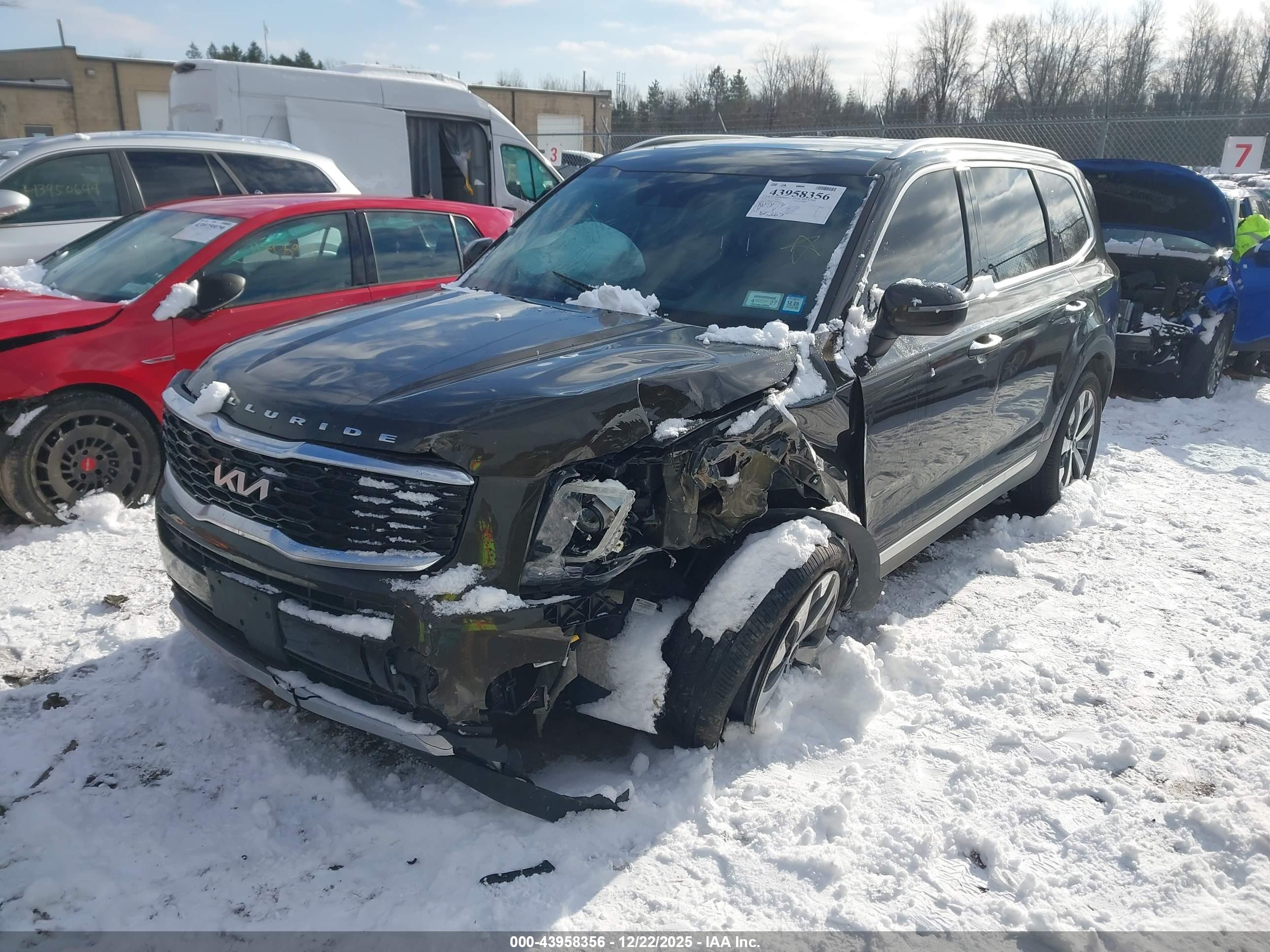 KIA TELLURIDE image 2