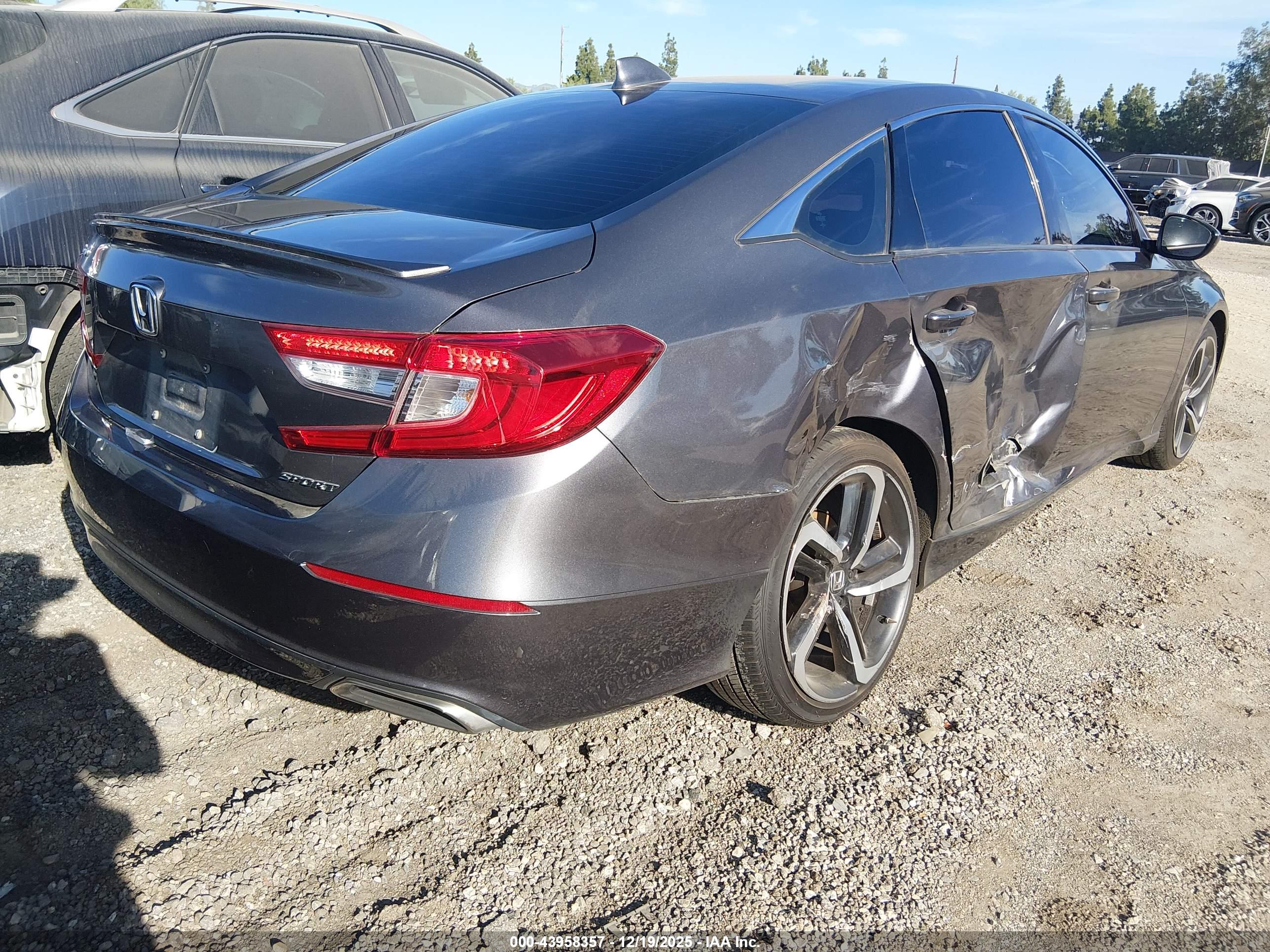 HONDA ACCORD image 4