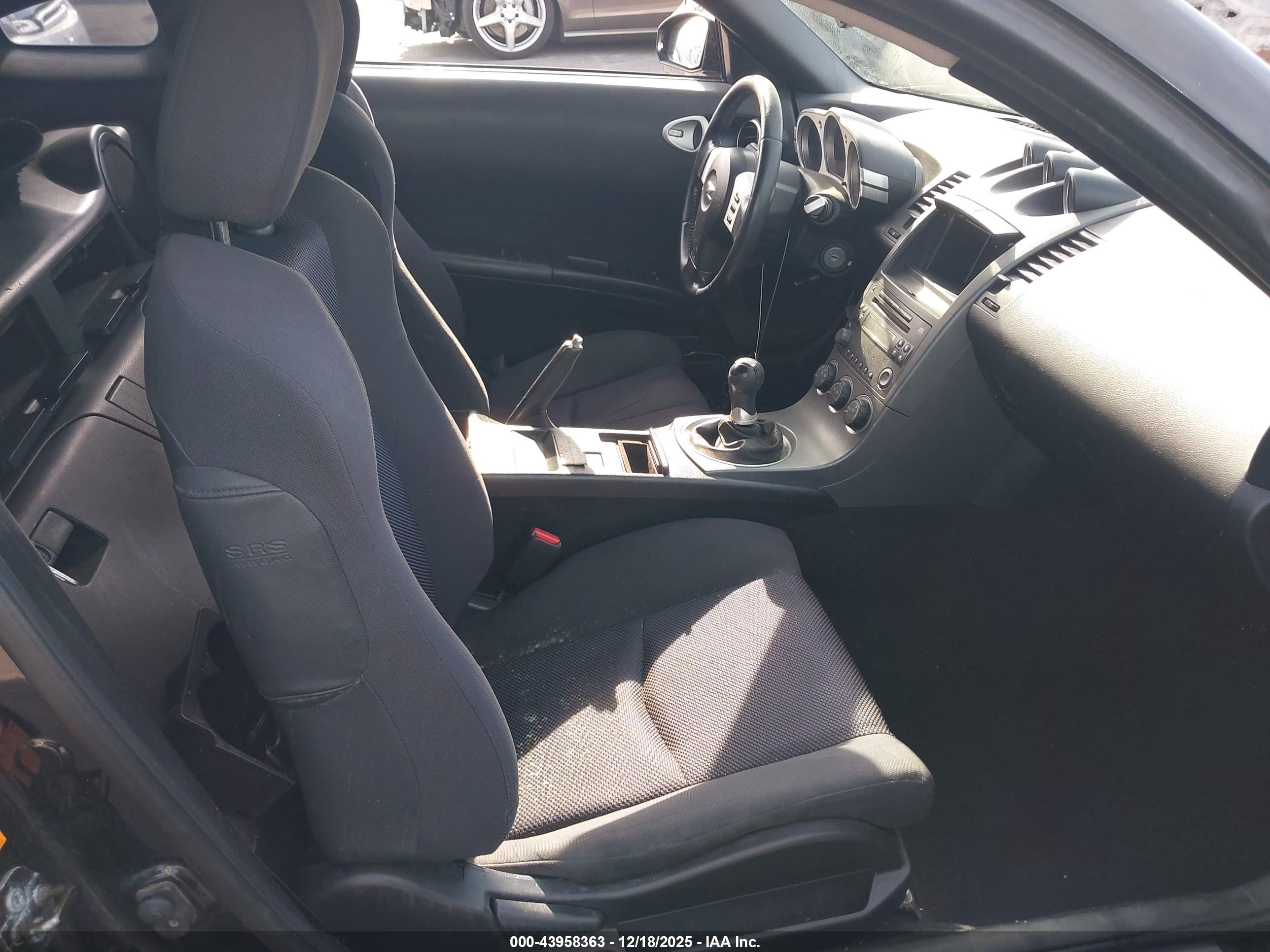 NISSAN 350Z image 5