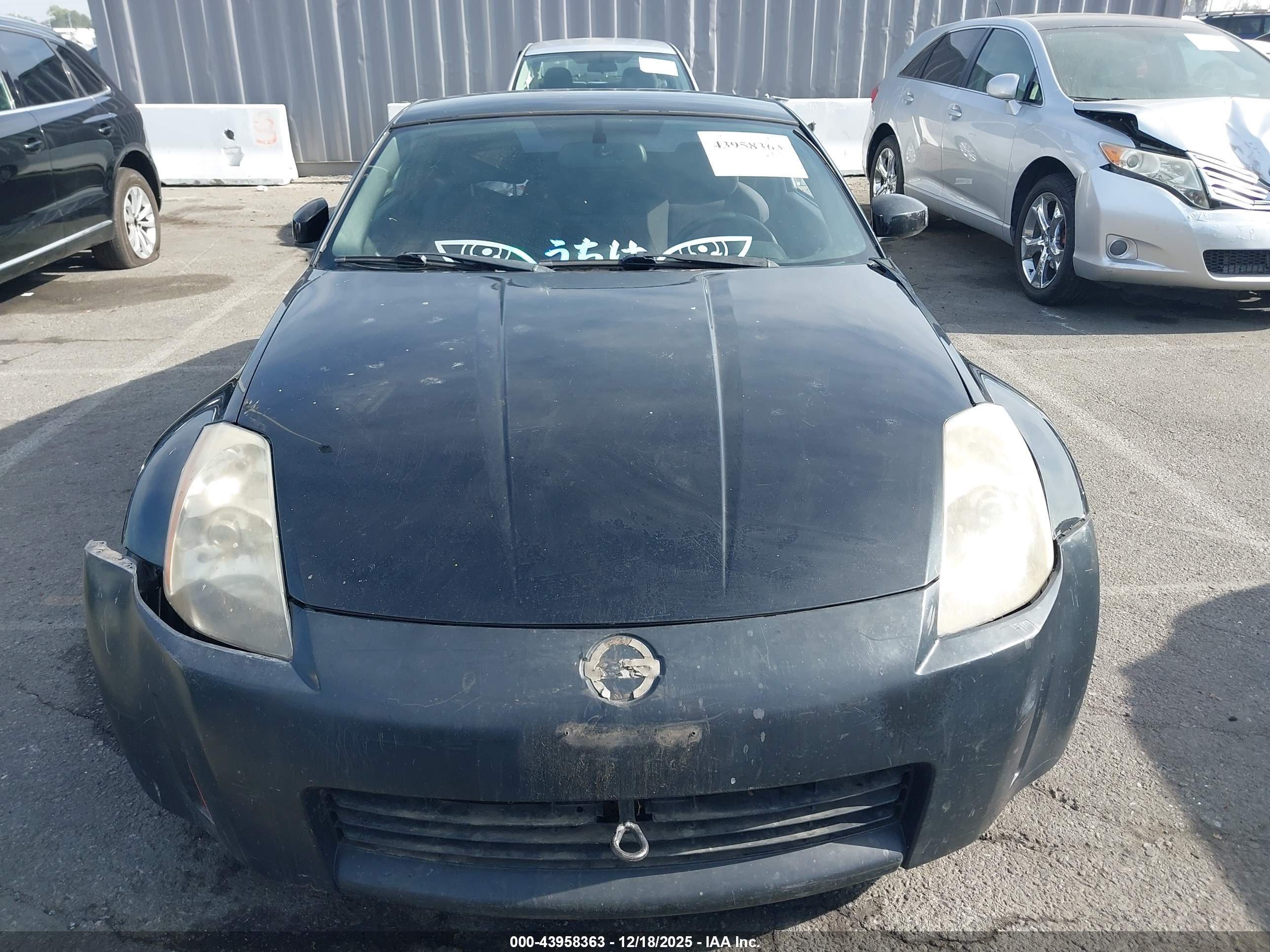 NISSAN 350Z image 6