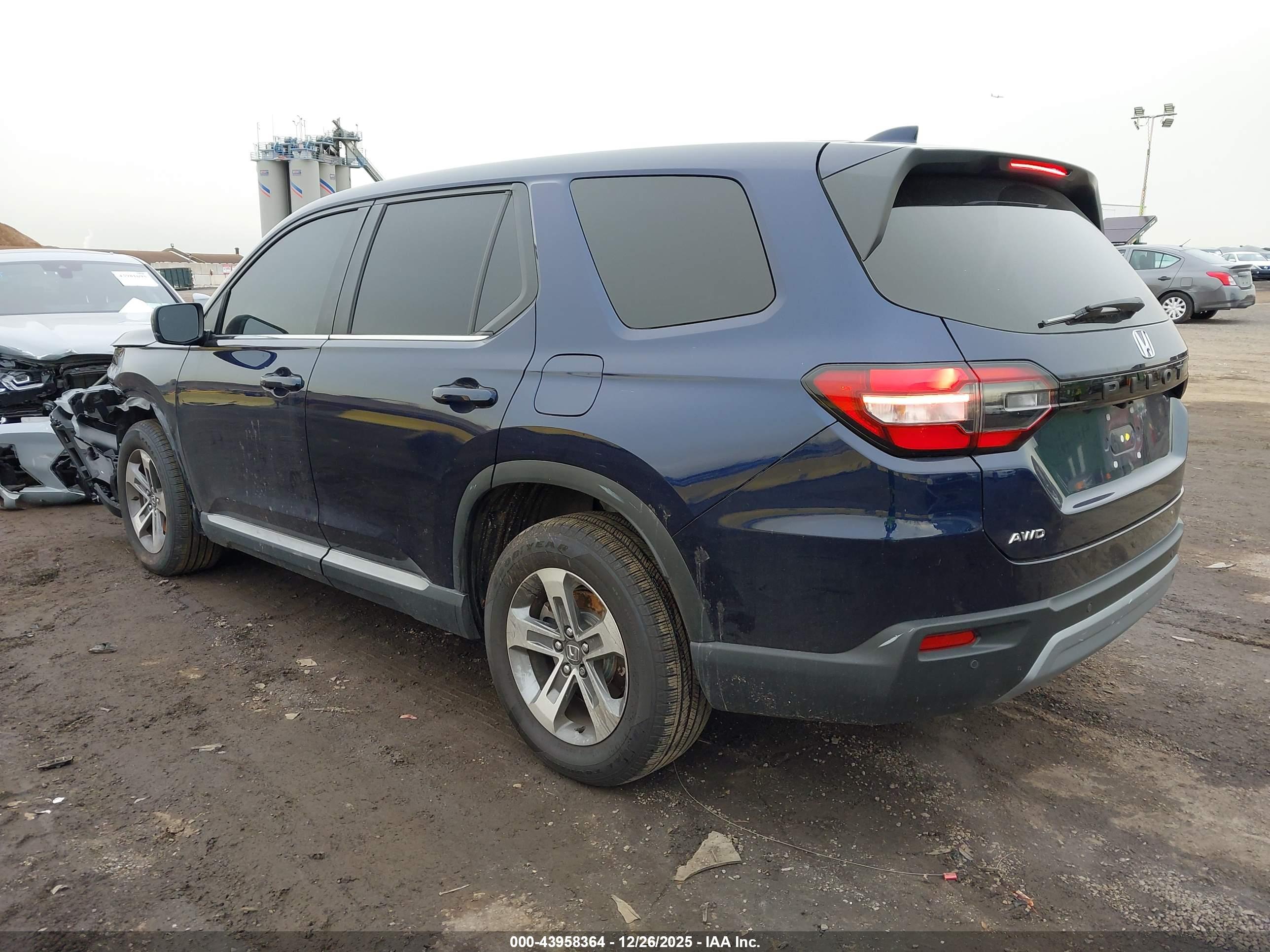 HONDA PILOT image 3