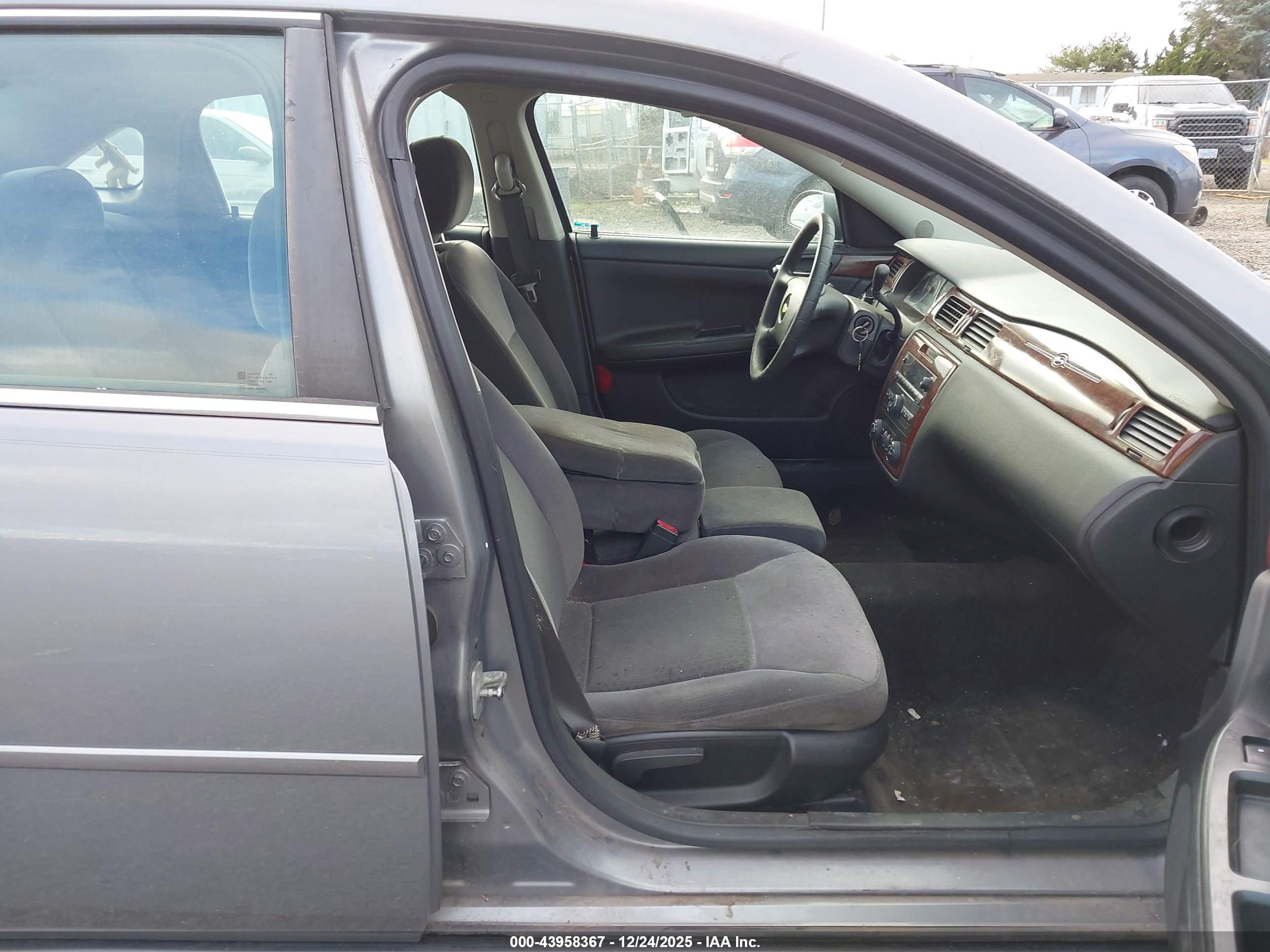 CHEVROLET IMPALA image 5