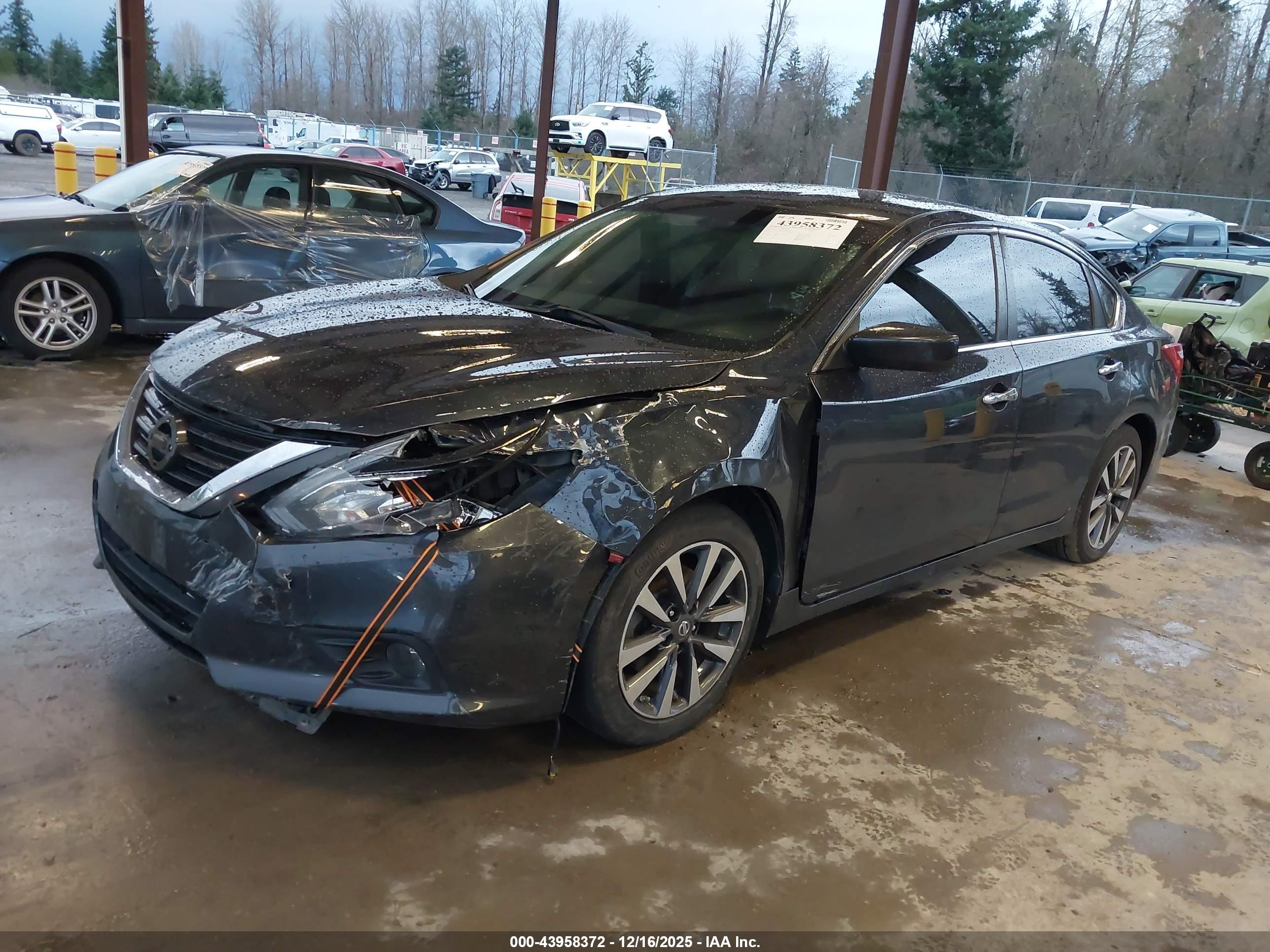 NISSAN ALTIMA image 2