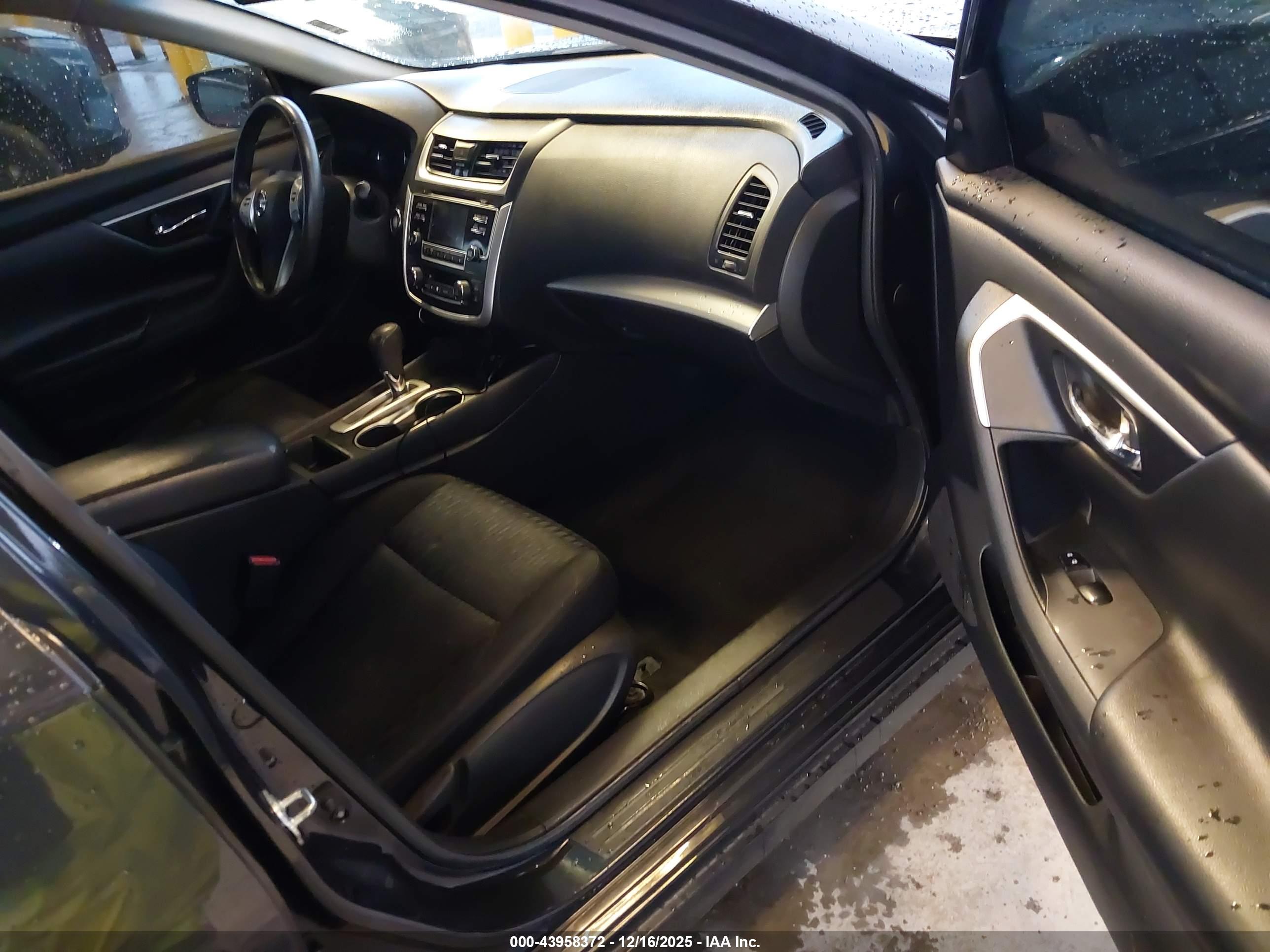 NISSAN ALTIMA image 5