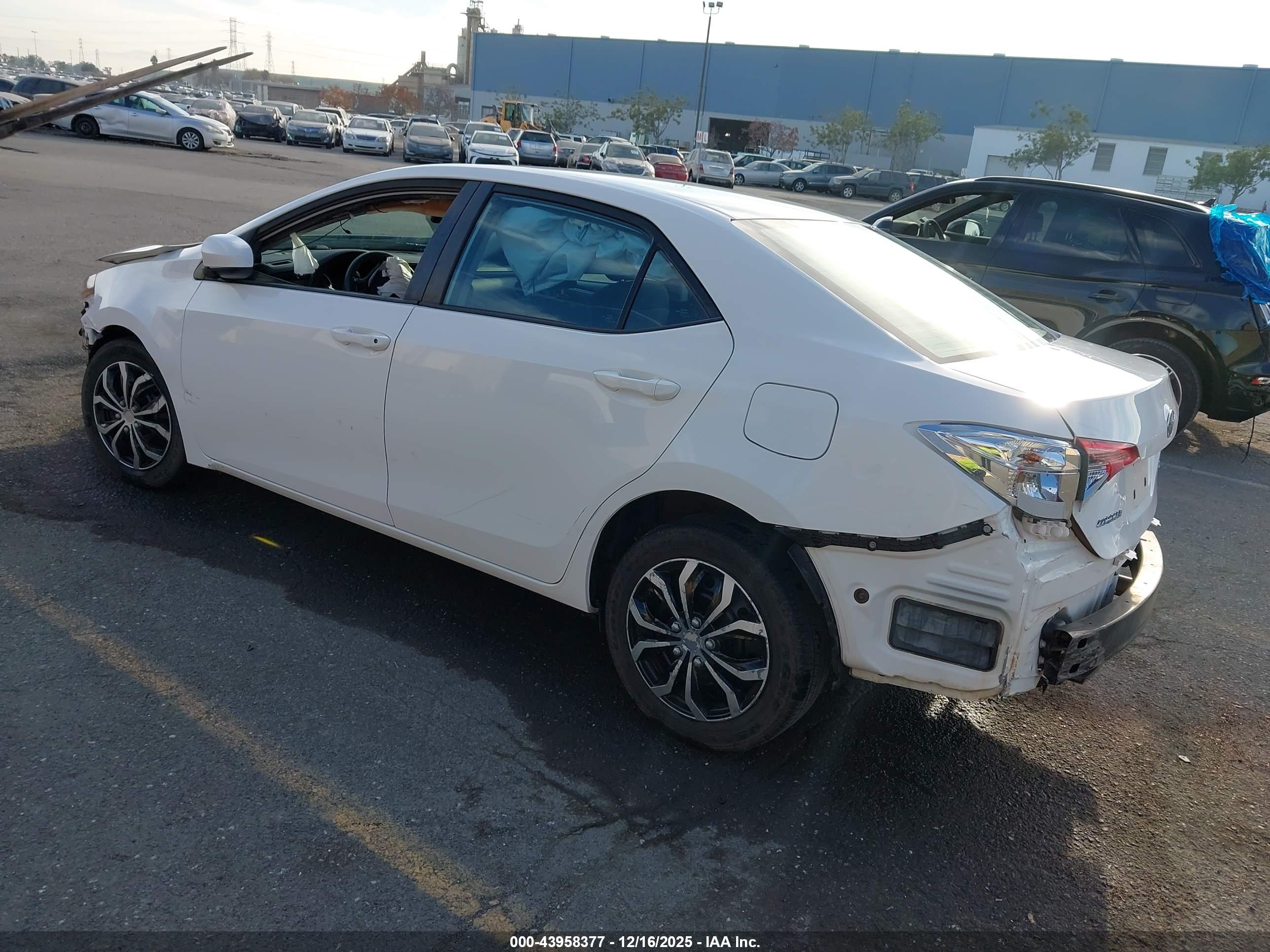 TOYOTA COROLLA image 3