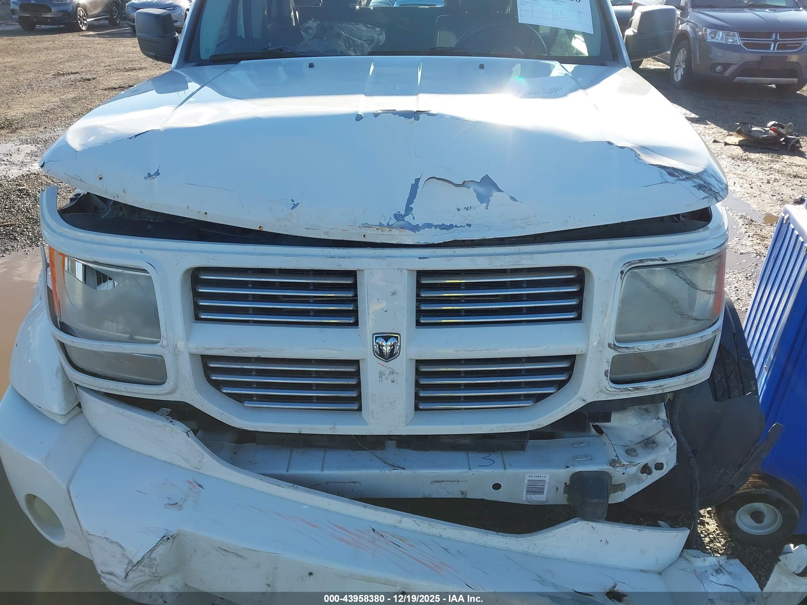 DODGE NITRO image 6