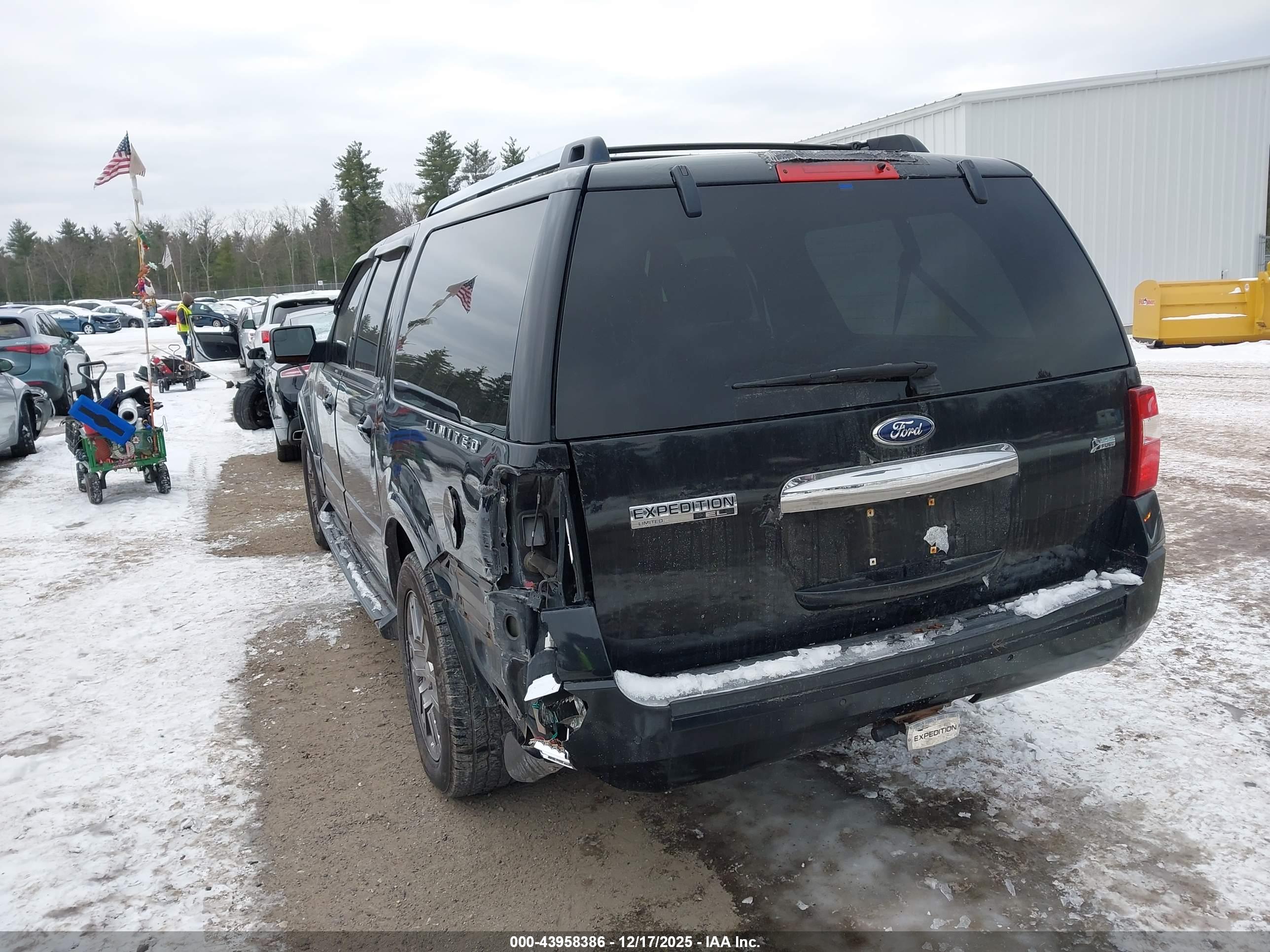FORD EXPEDITION image 3