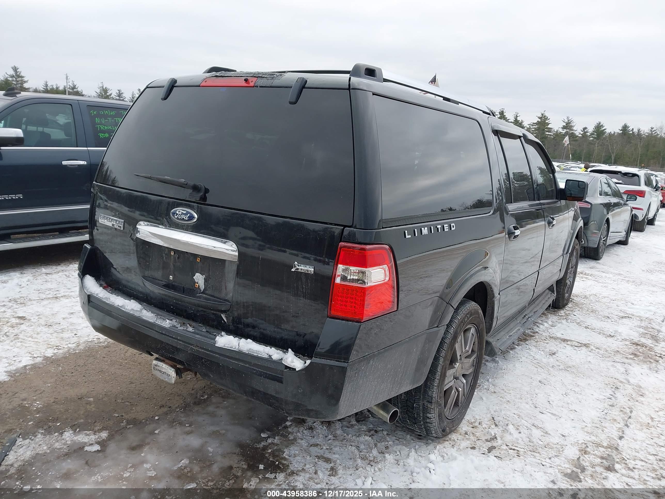 FORD EXPEDITION image 4