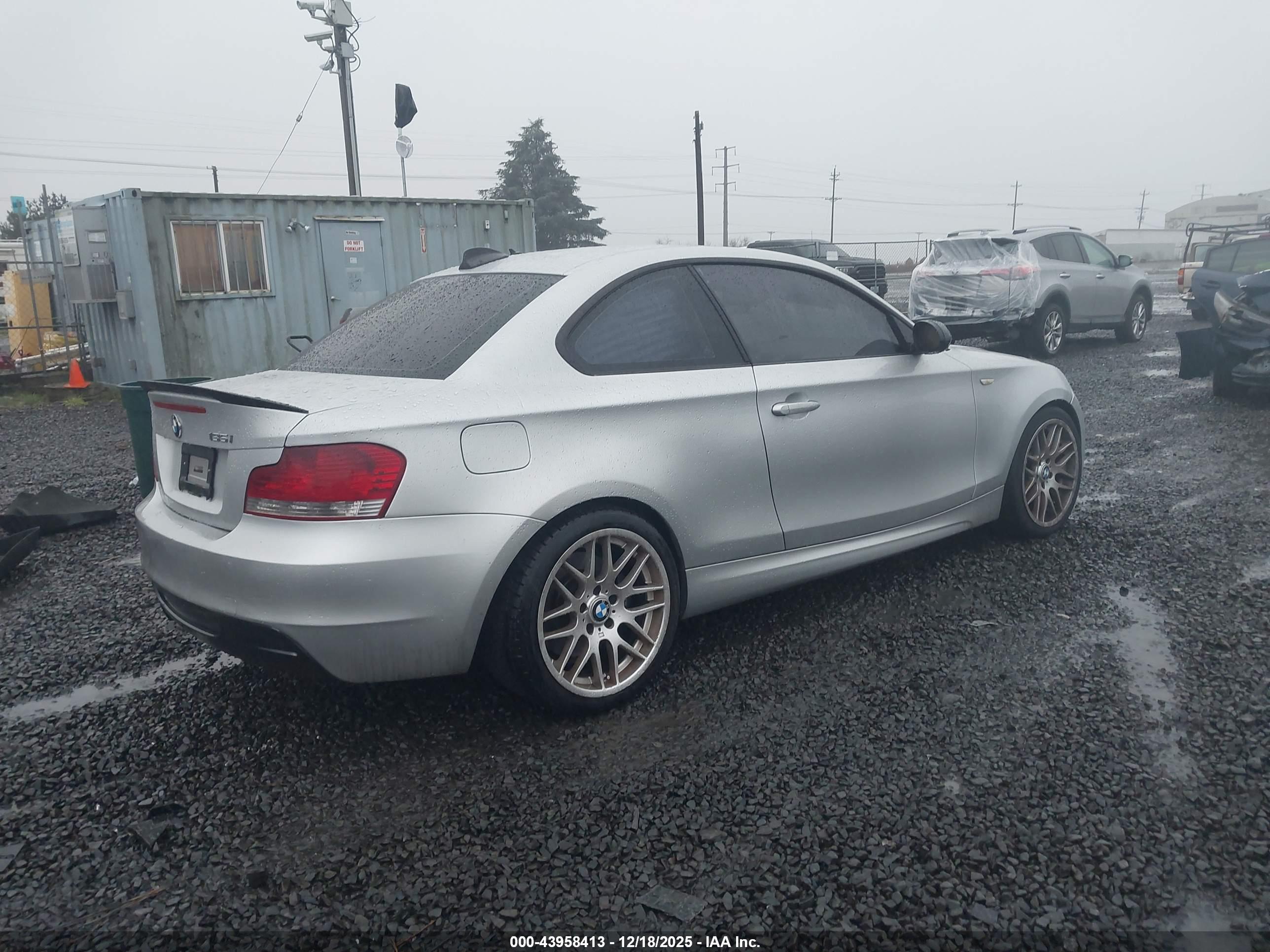 BMW 135I image 4