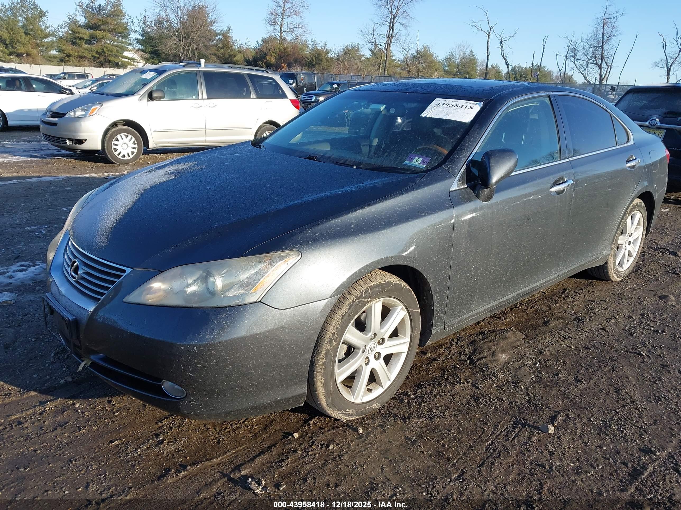 LEXUS ES image 2