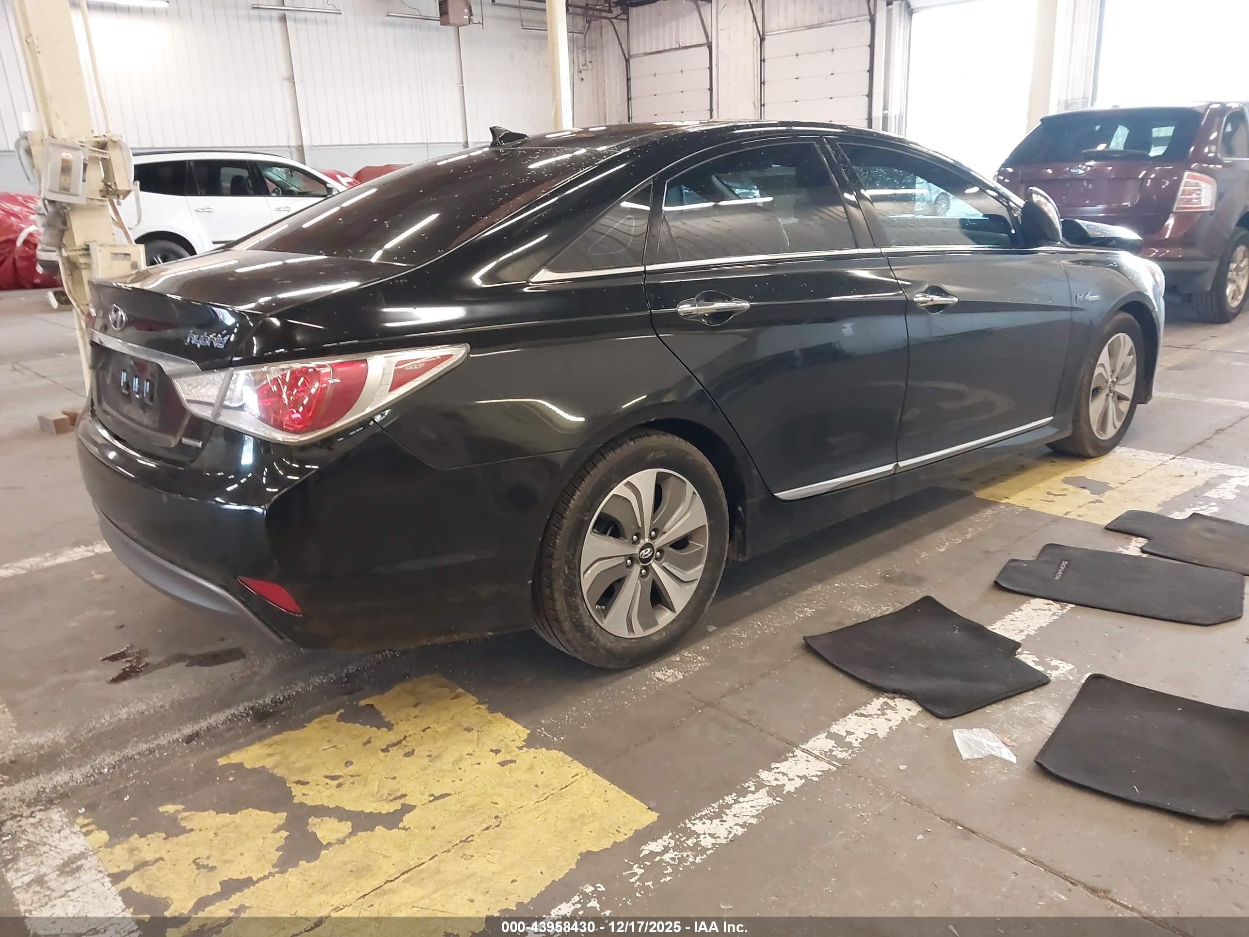 HYUNDAI SONATA image 4