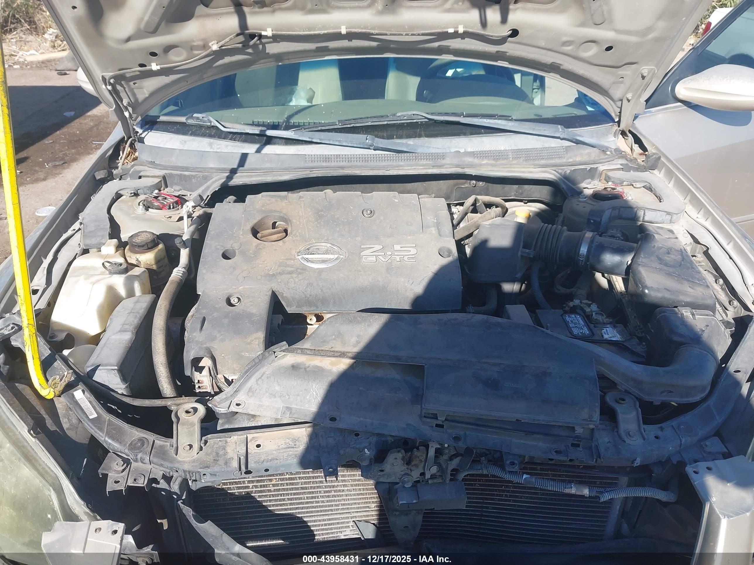 NISSAN ALTIMA image 10