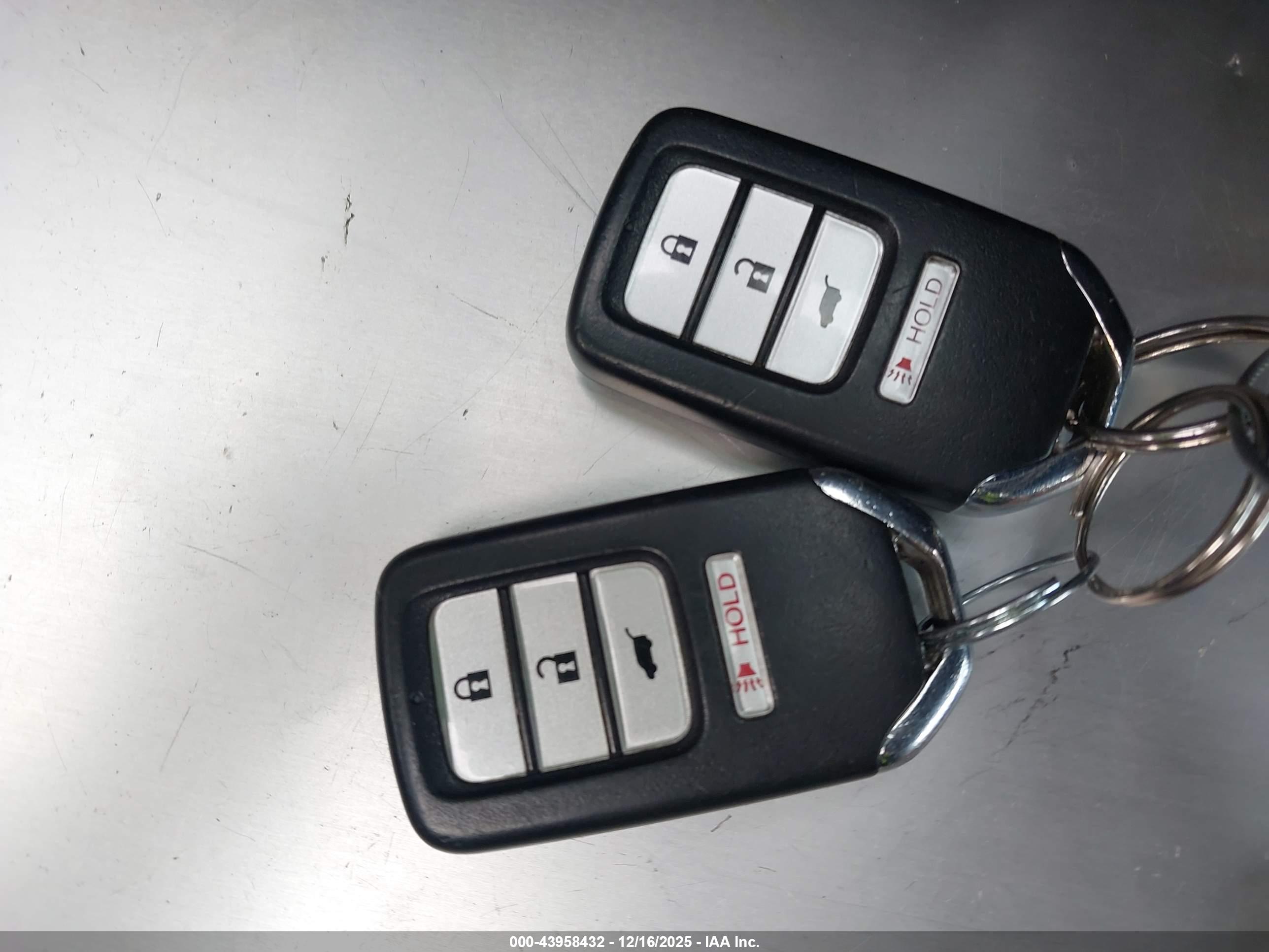 HONDA CR-V image 11