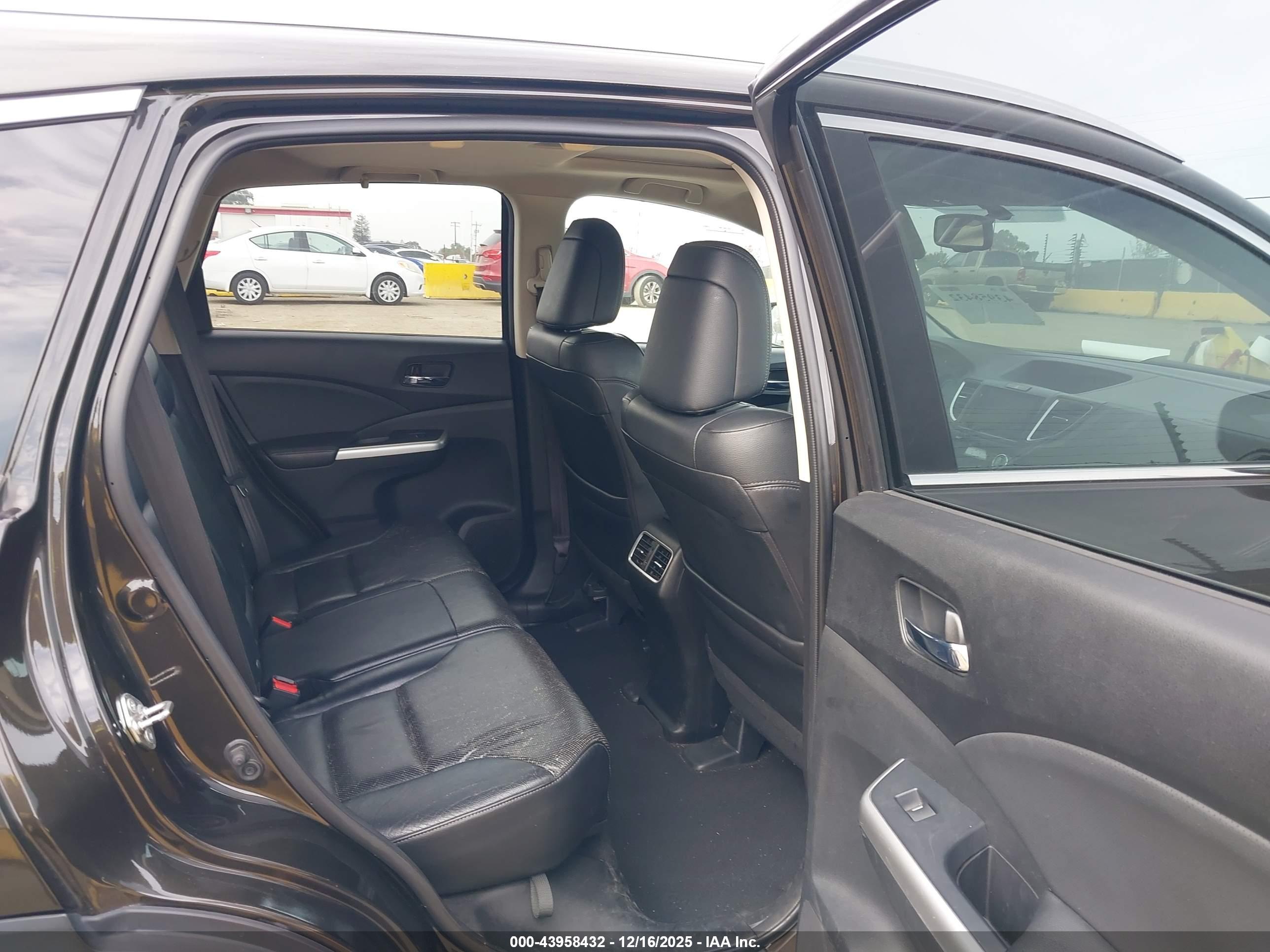 HONDA CR-V image 8