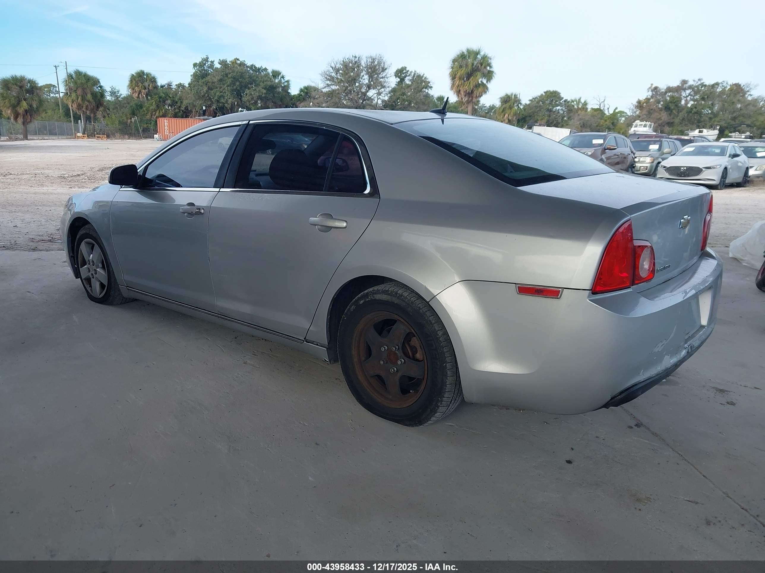 CHEVROLET MALIBU image 3