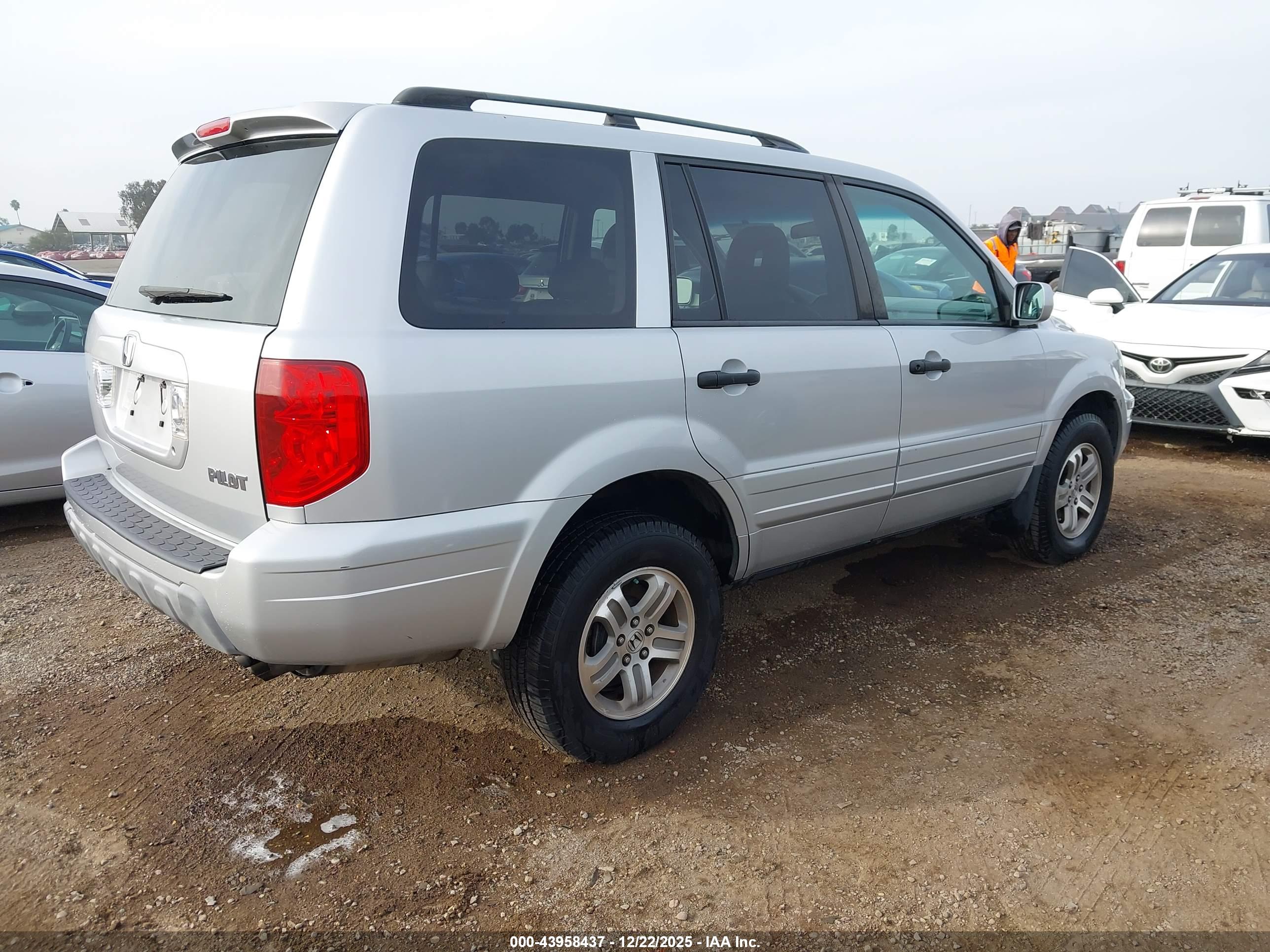 HONDA PILOT image 4