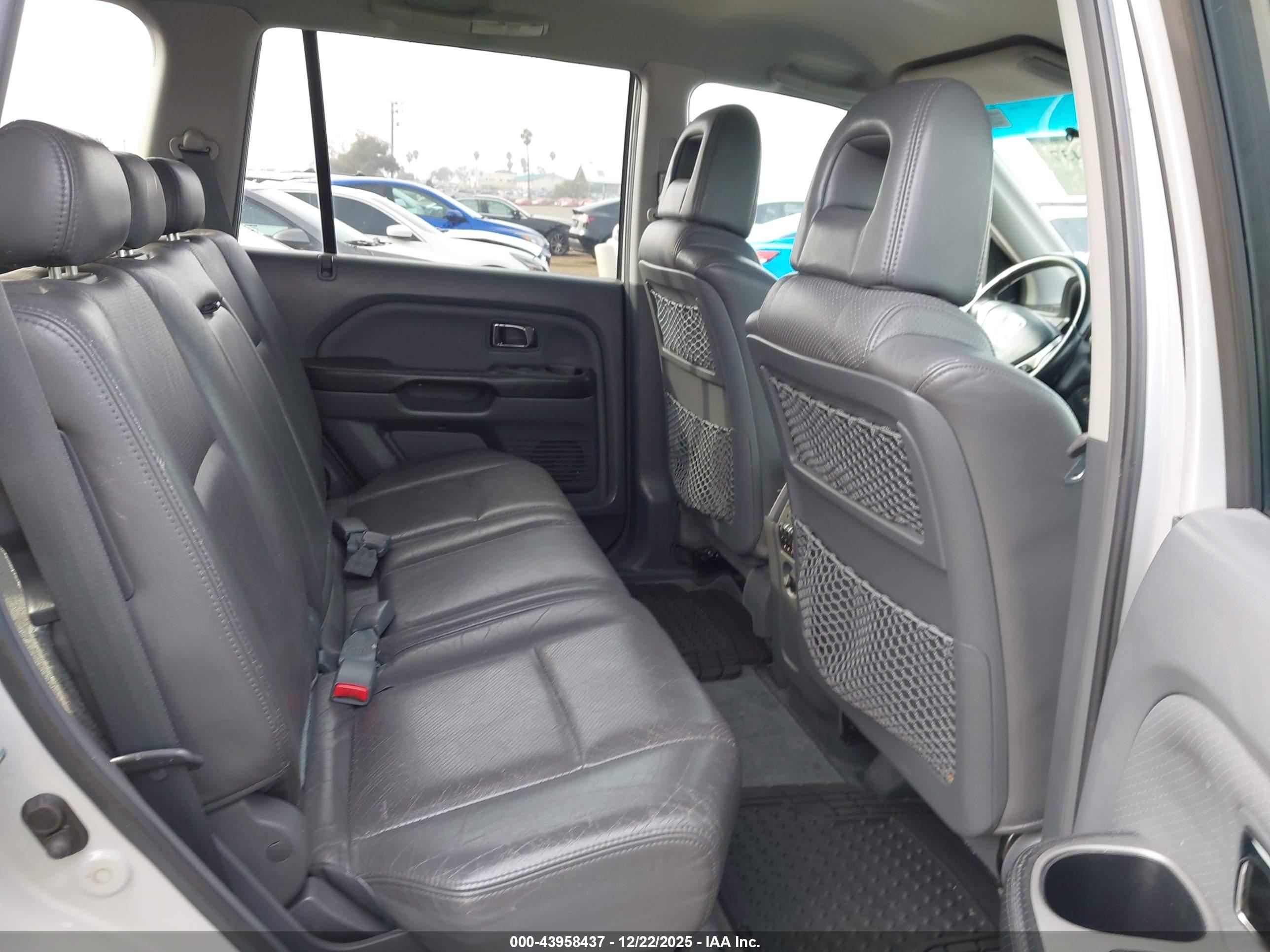 HONDA PILOT image 8