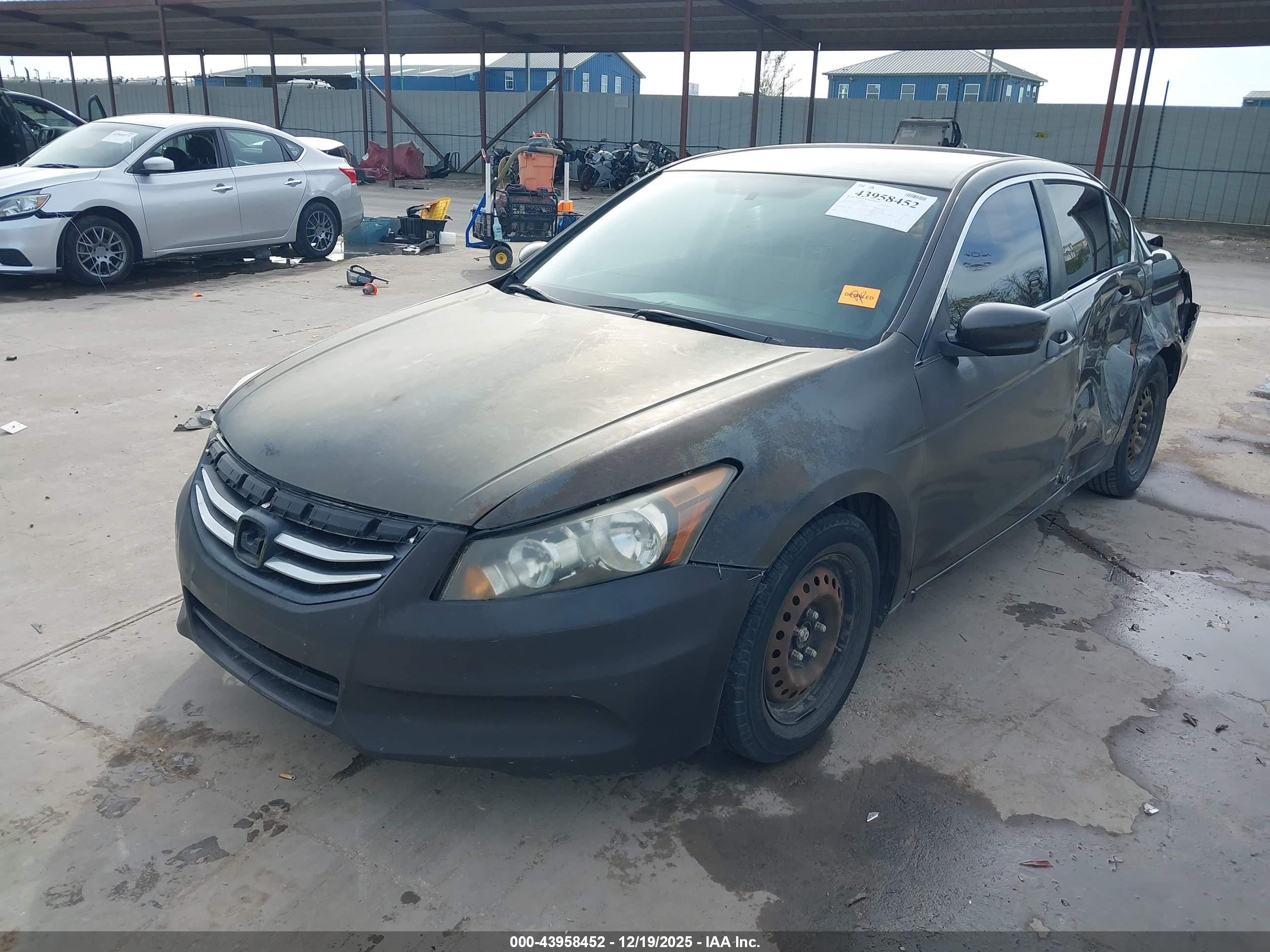 HONDA ACCORD image 2