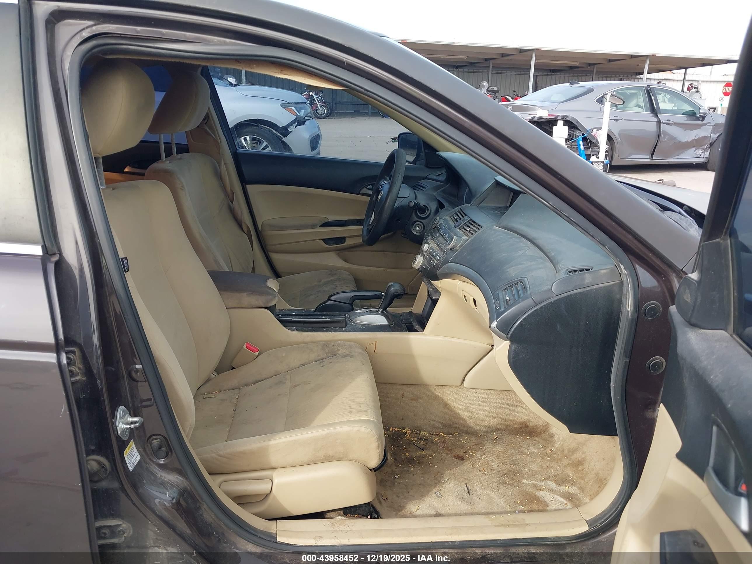 HONDA ACCORD image 5