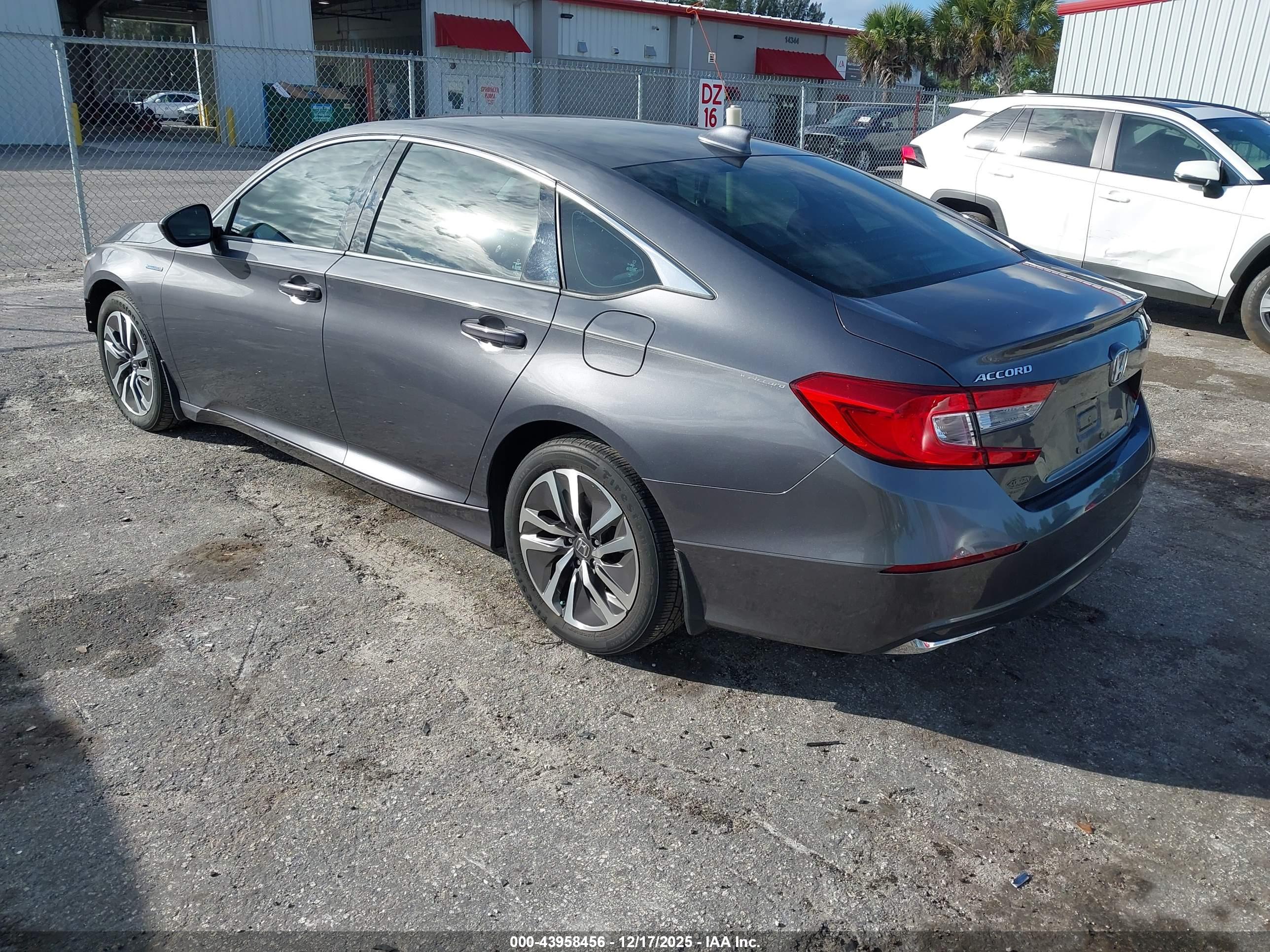 HONDA ACCORD image 3