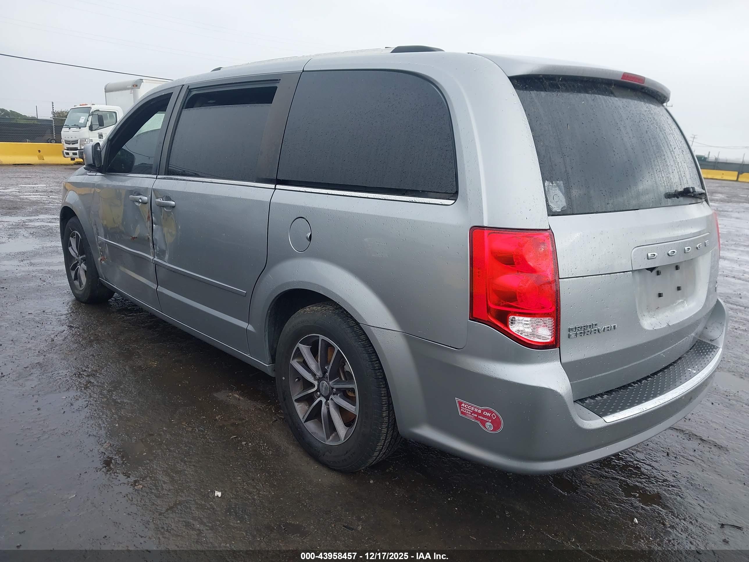 DODGE GRAND image 3