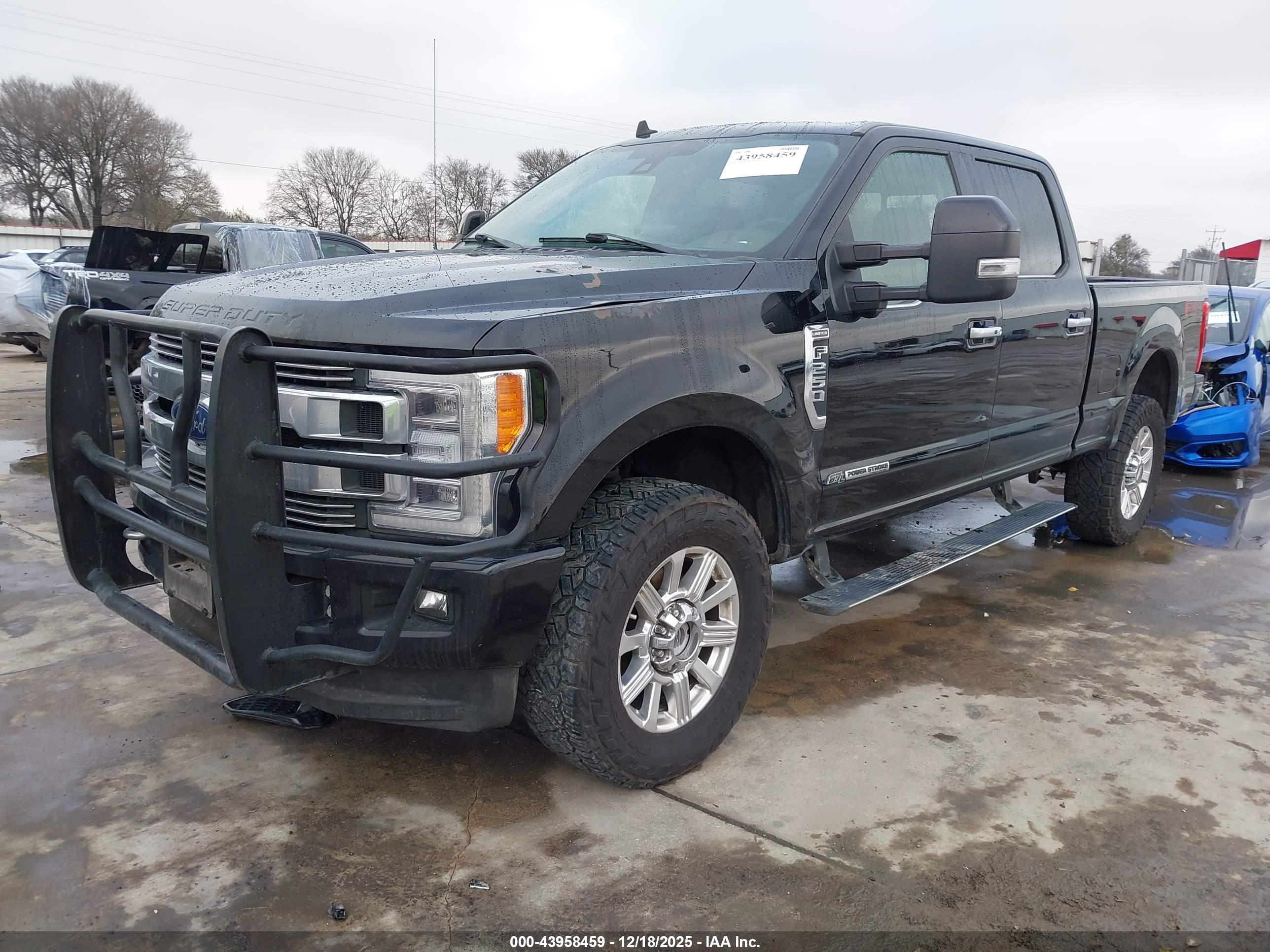 FORD F-250 image 2