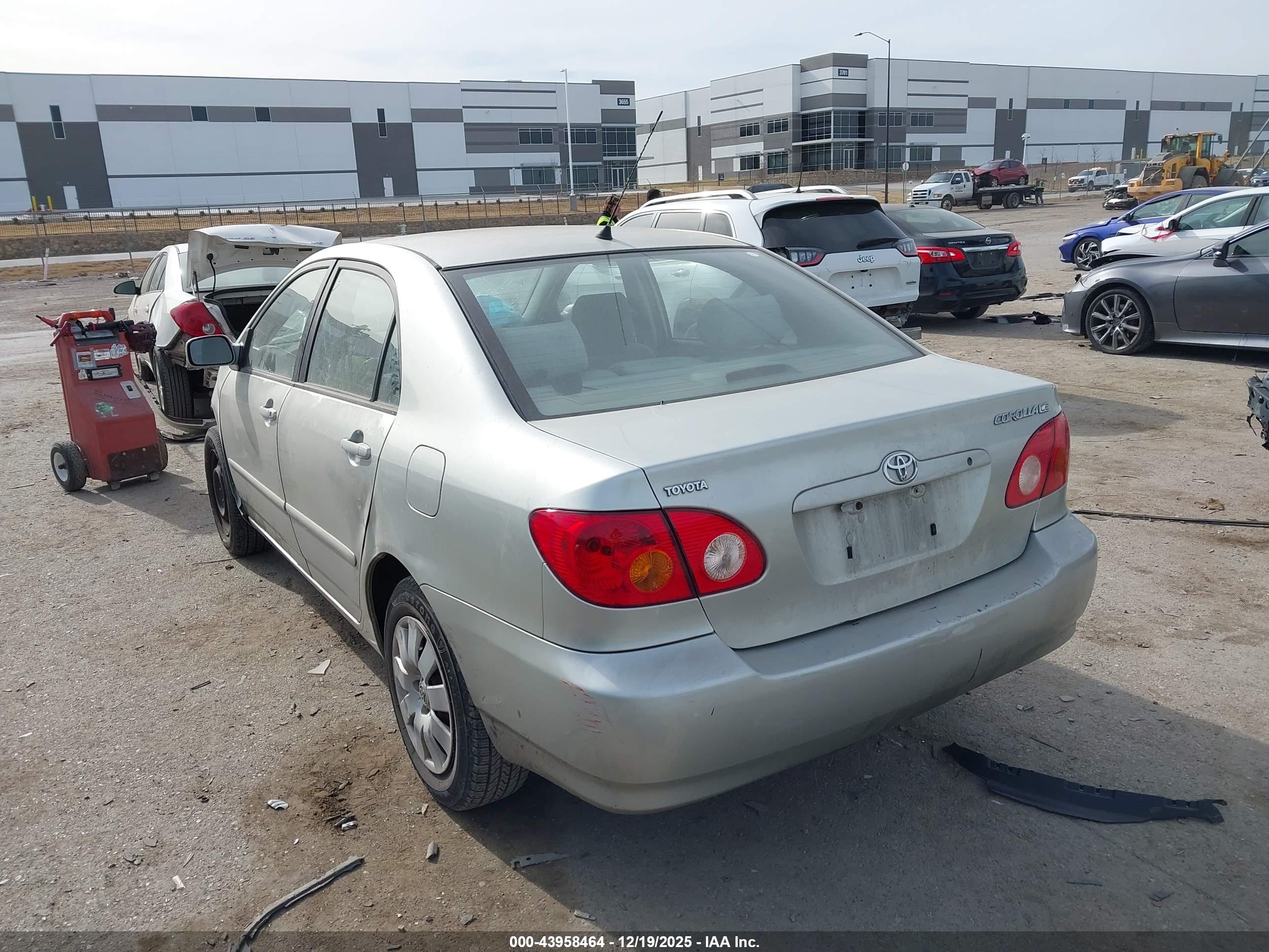 TOYOTA COROLLA image 3