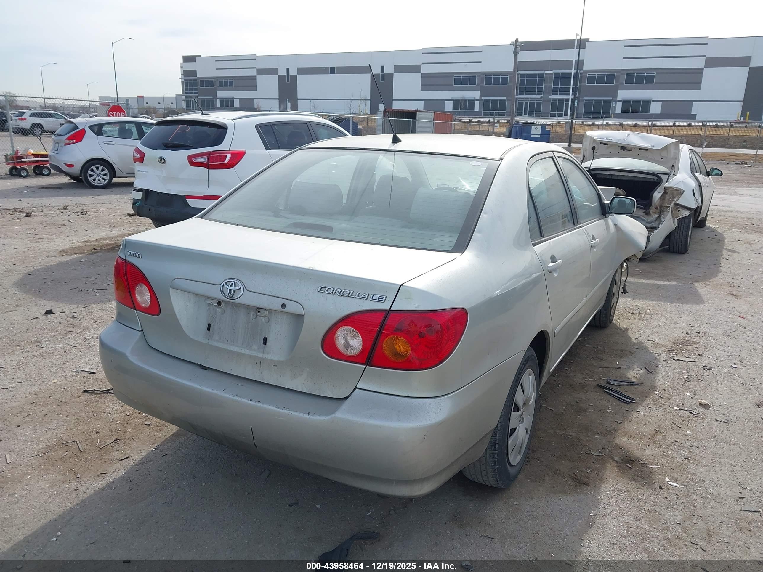 TOYOTA COROLLA image 4