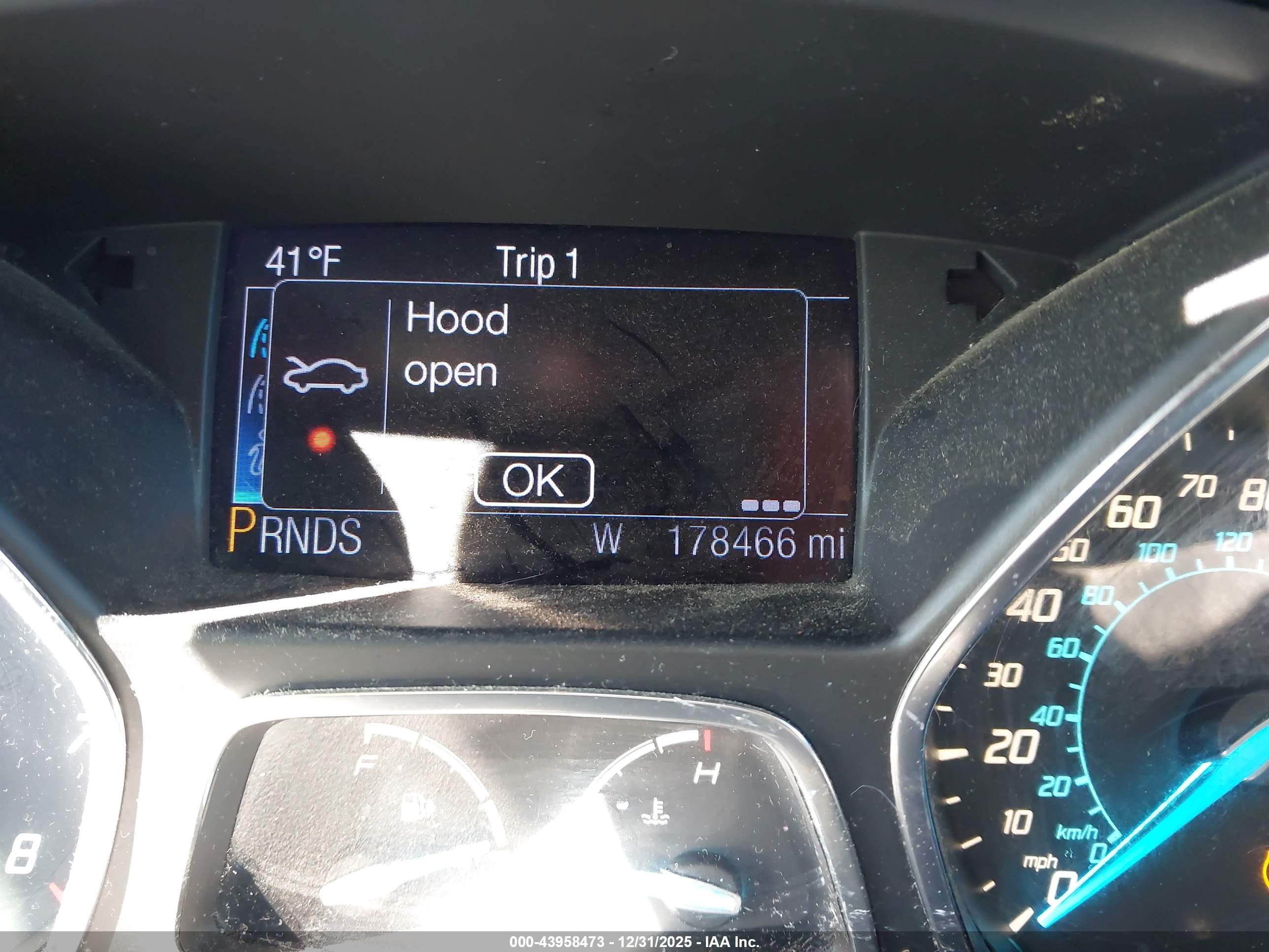FORD ESCAPE image 7