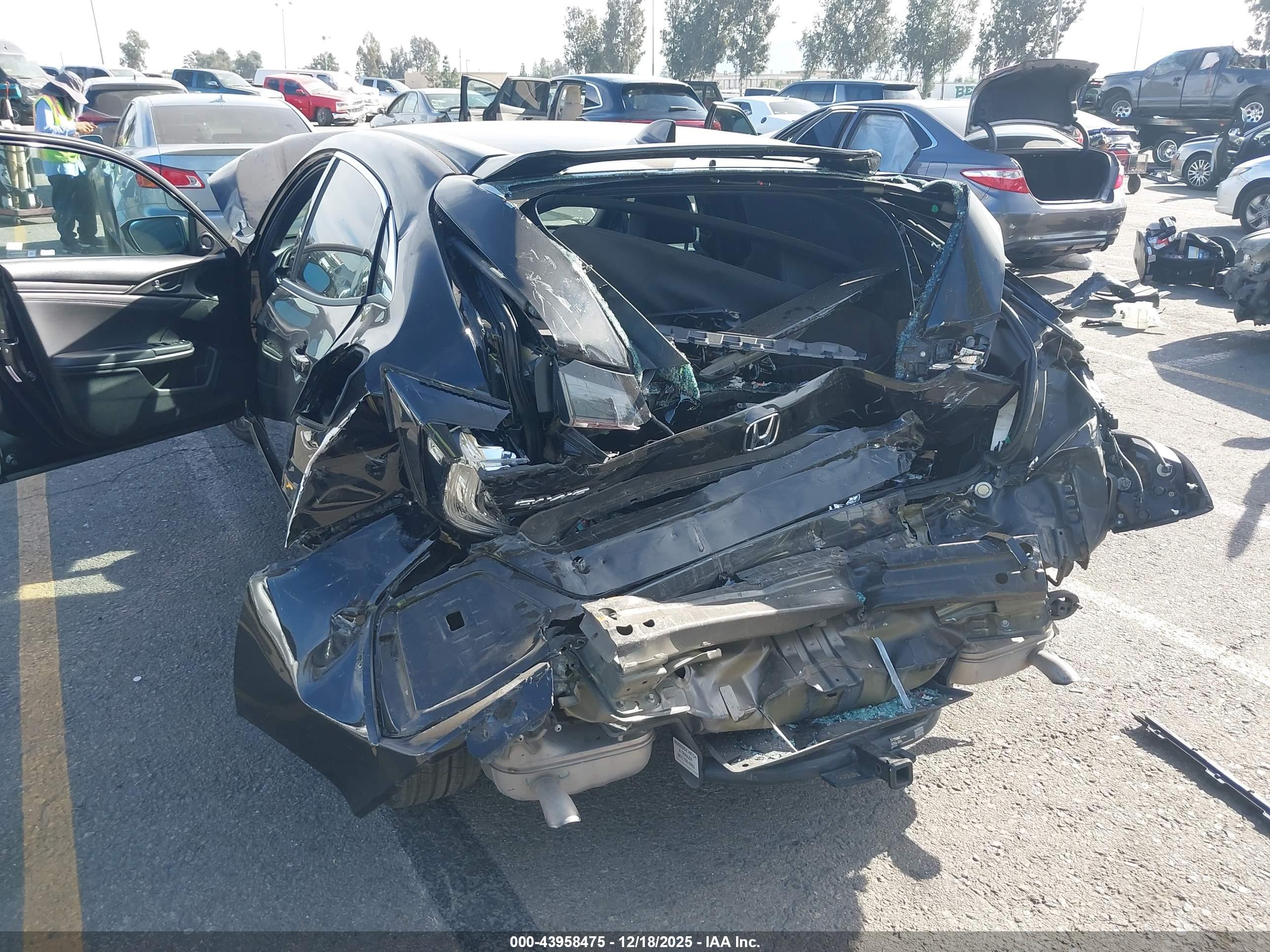 HONDA CIVIC image 6