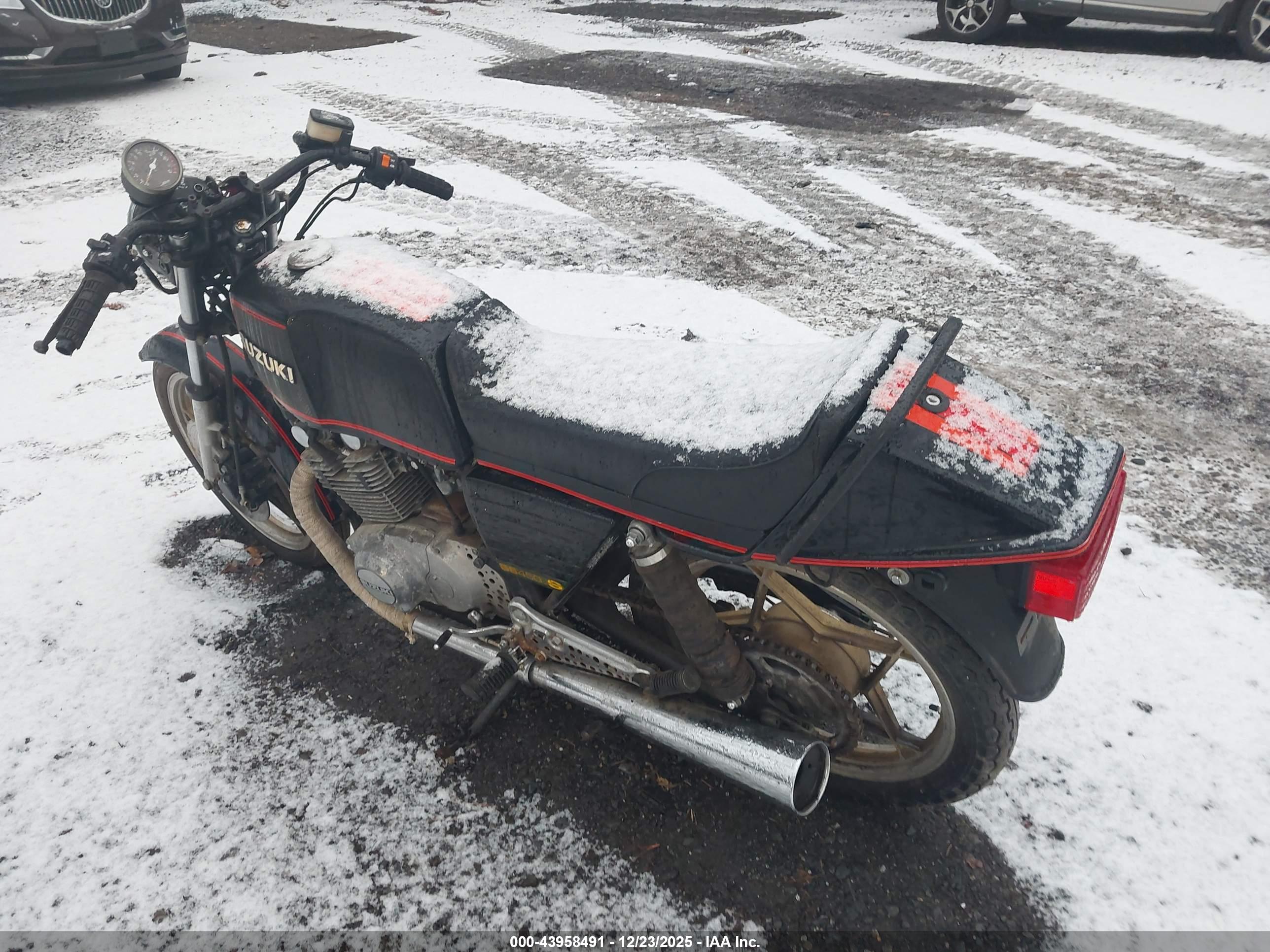 SUZUKI GS450 image 3