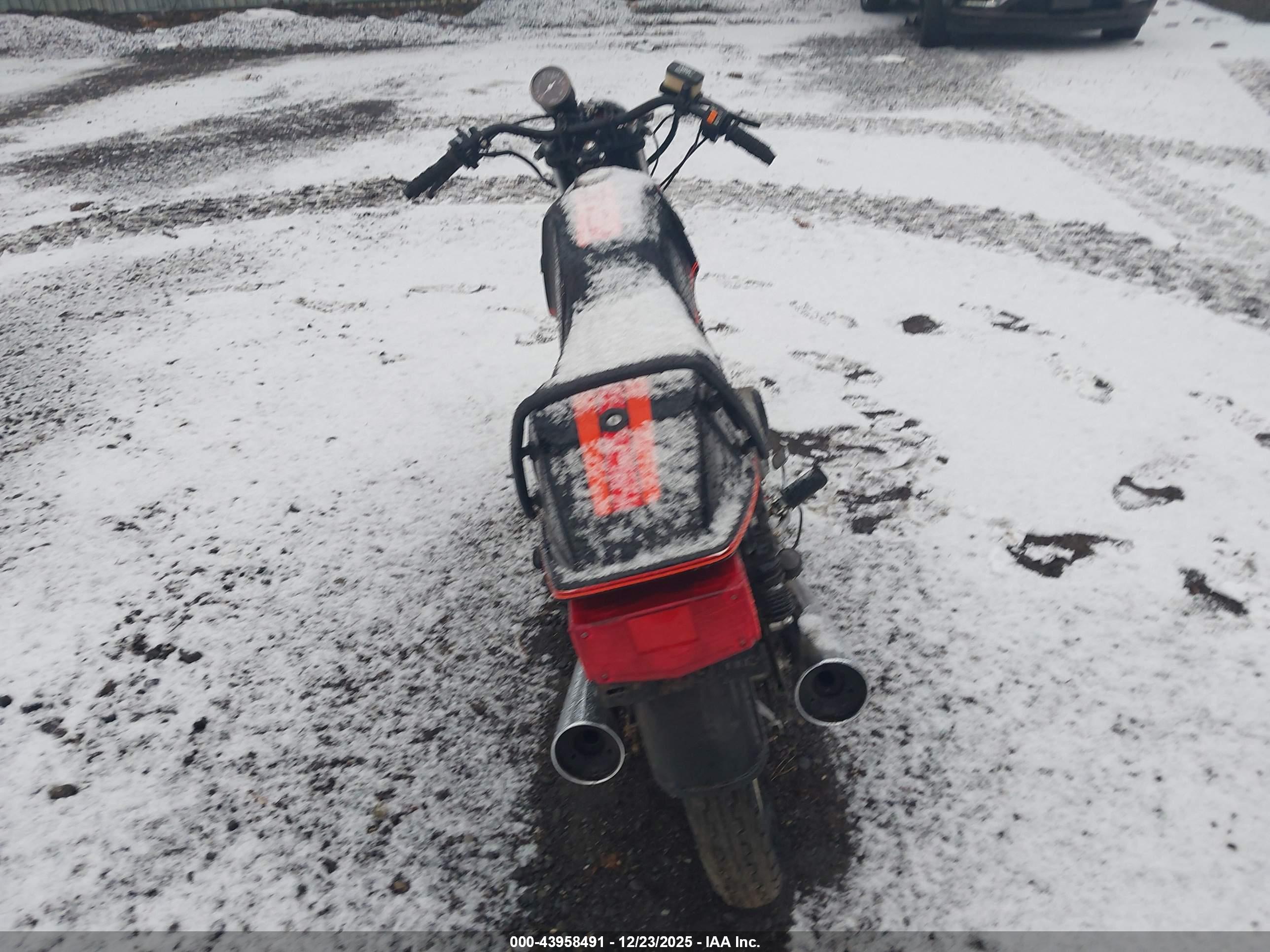 SUZUKI GS450 image 6