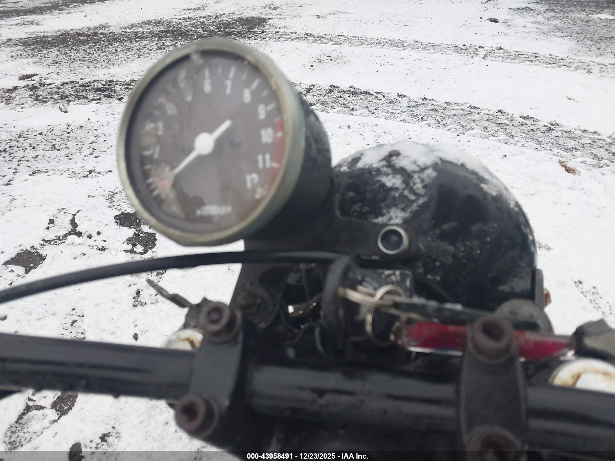 SUZUKI GS450 image 7