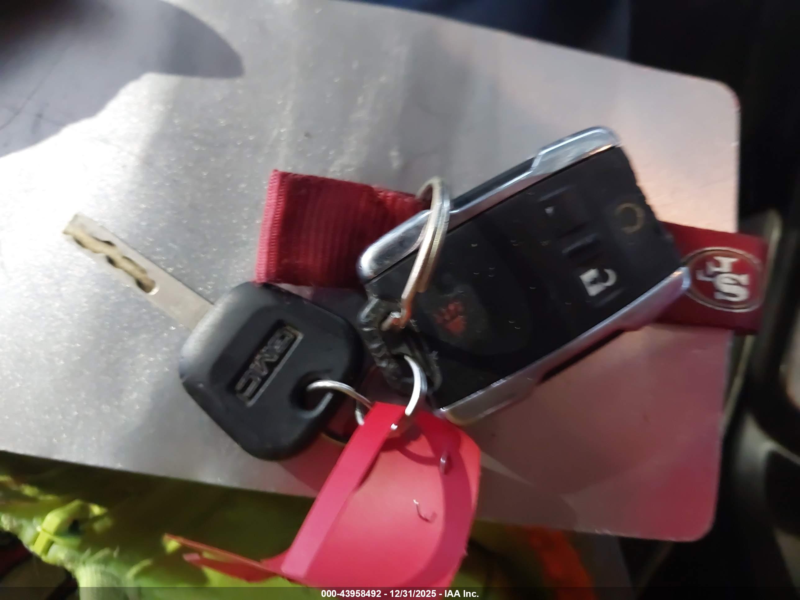 GMC CANYON image 11