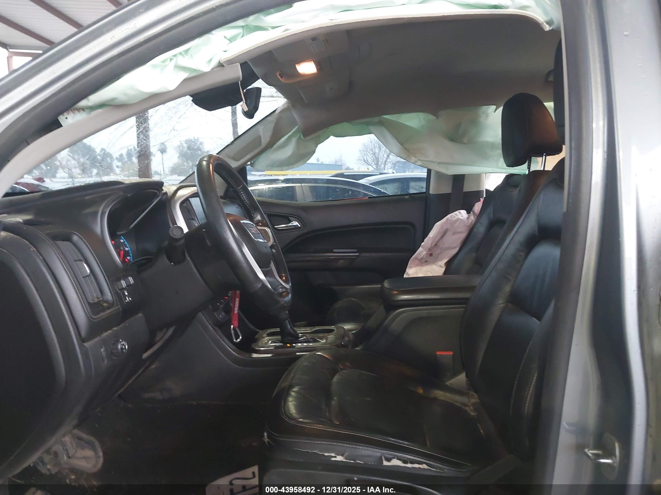 GMC CANYON image 5