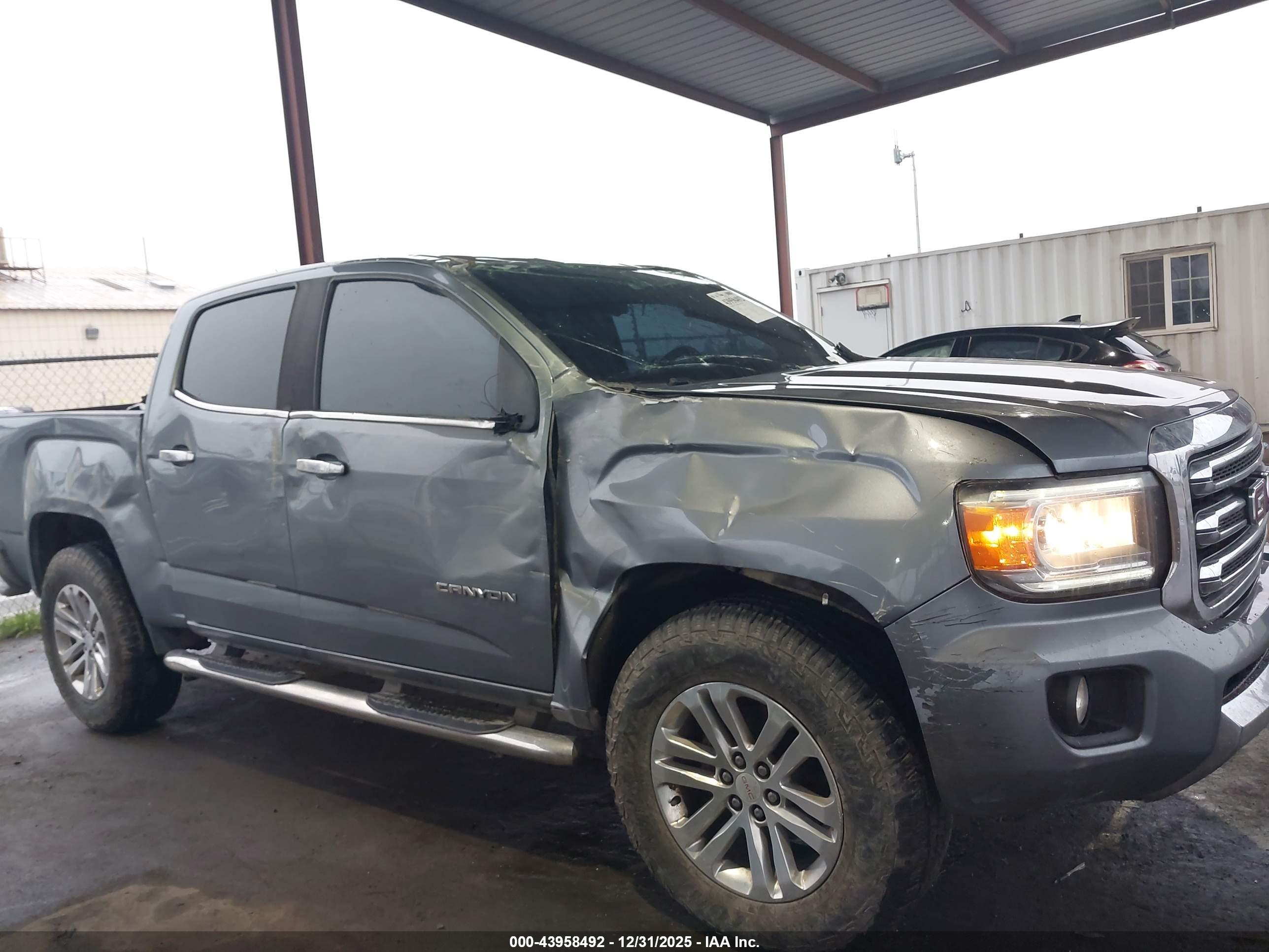 GMC CANYON image 6