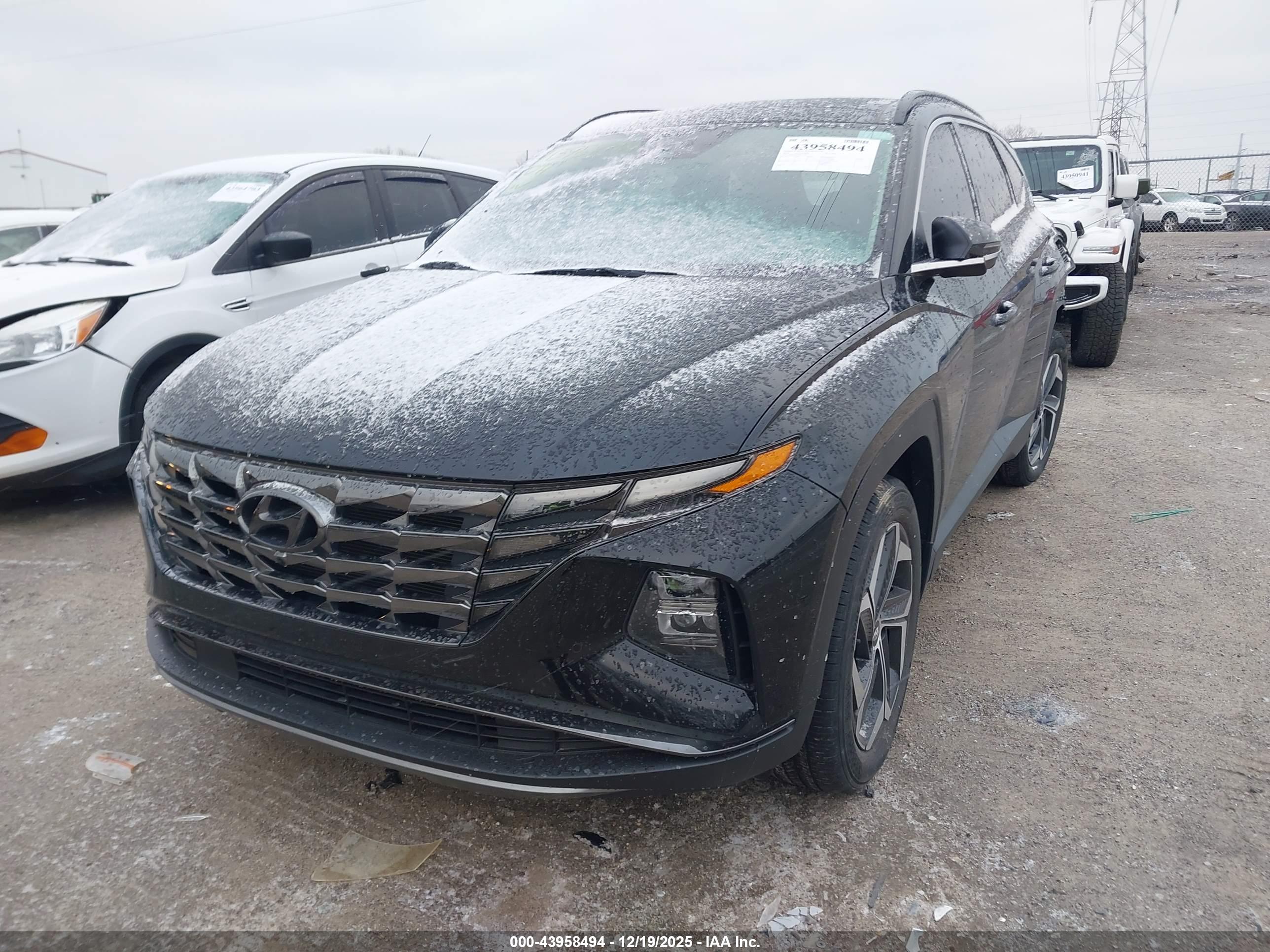 HYUNDAI TUCSON image 2