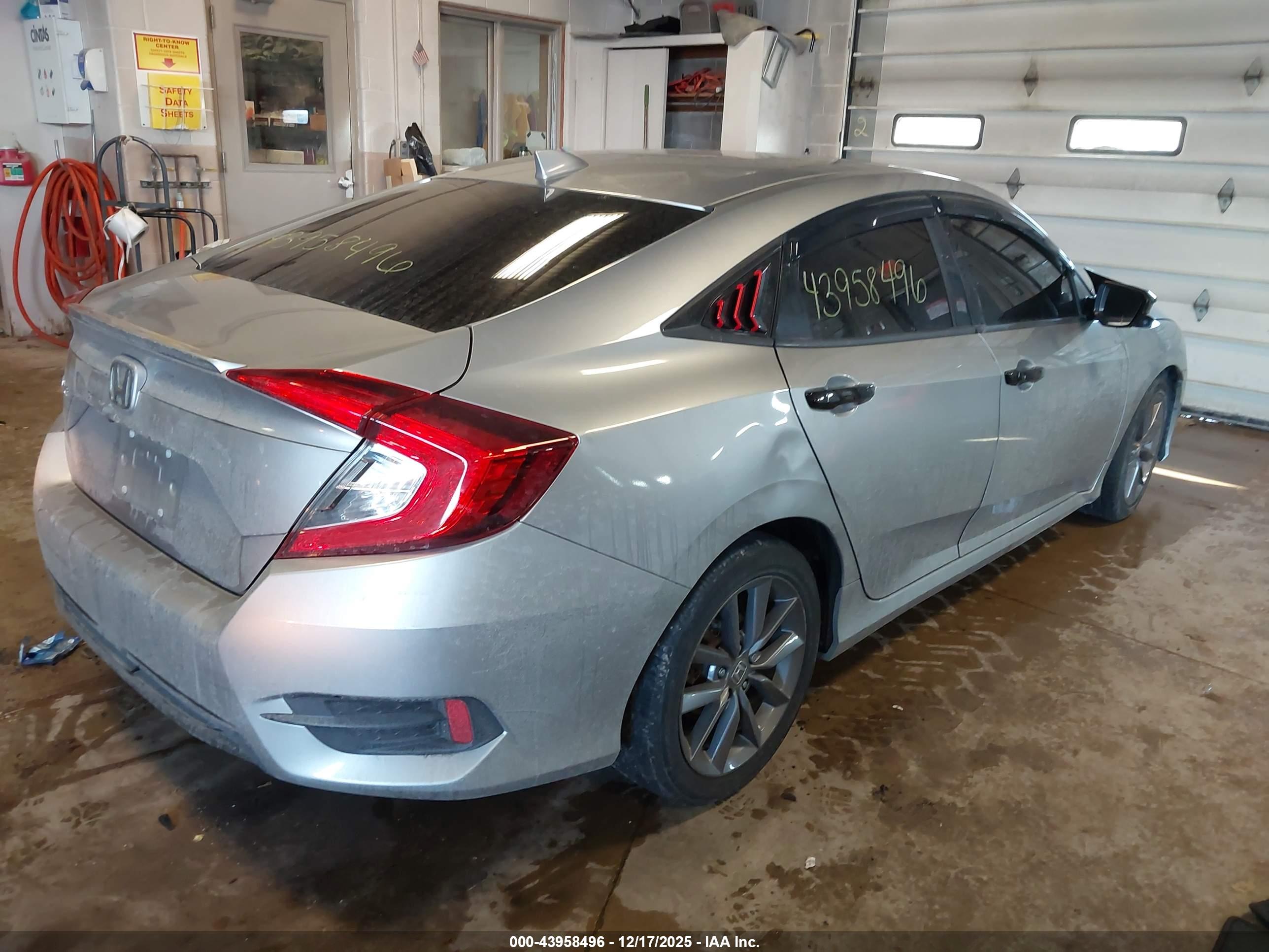 HONDA CIVIC image 4