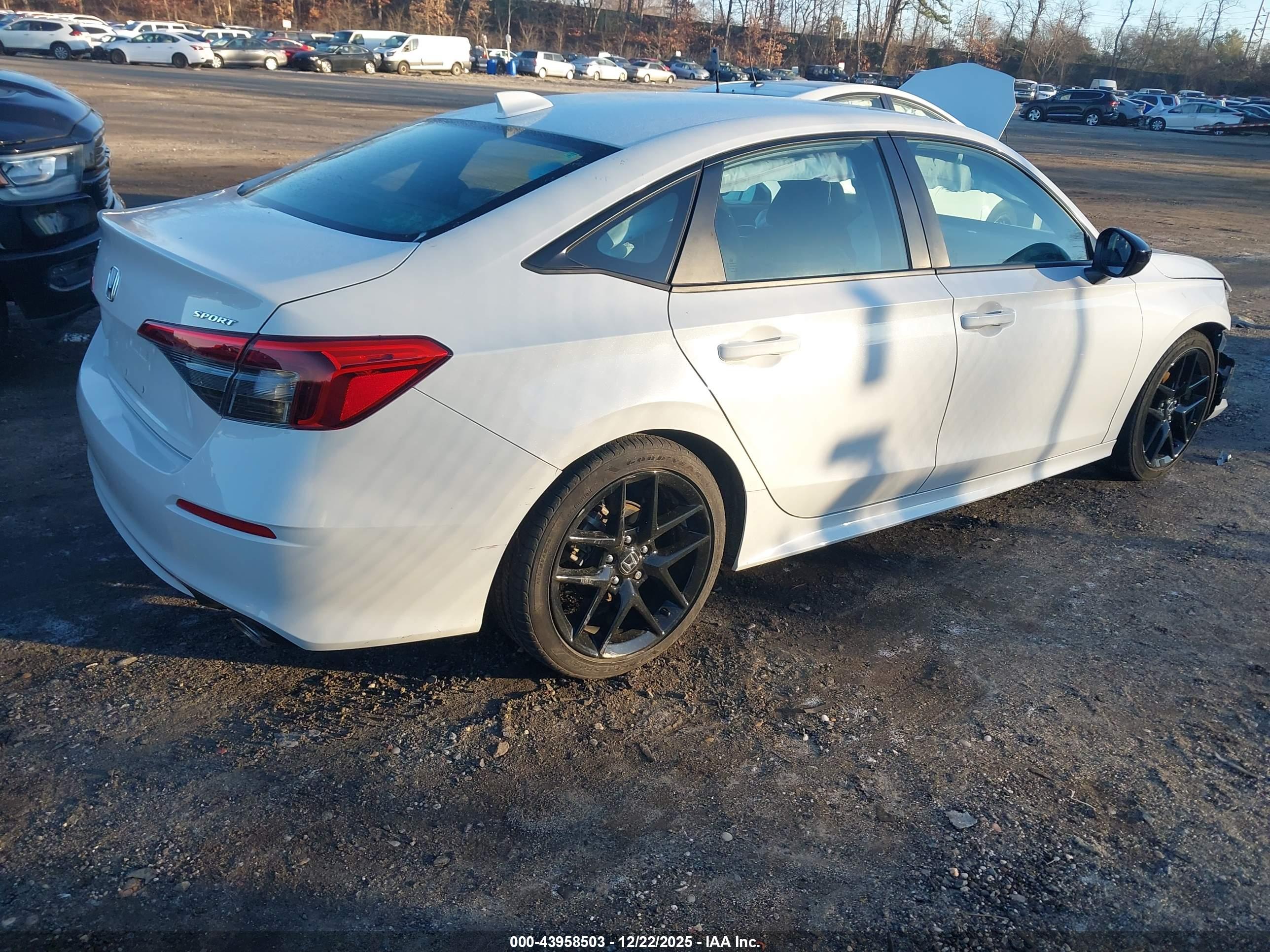 HONDA CIVIC image 4