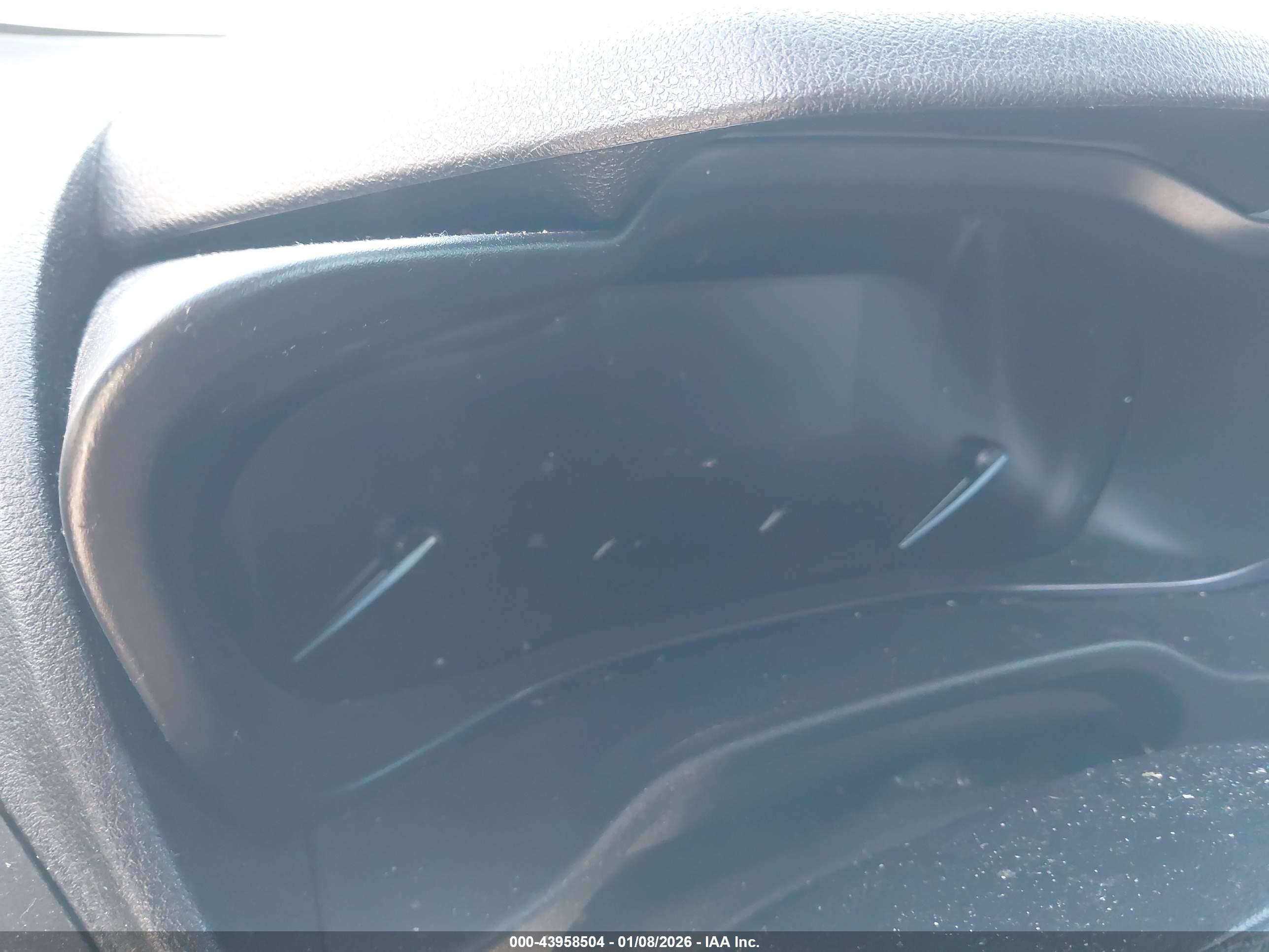 FORD TRANSIT image 7
