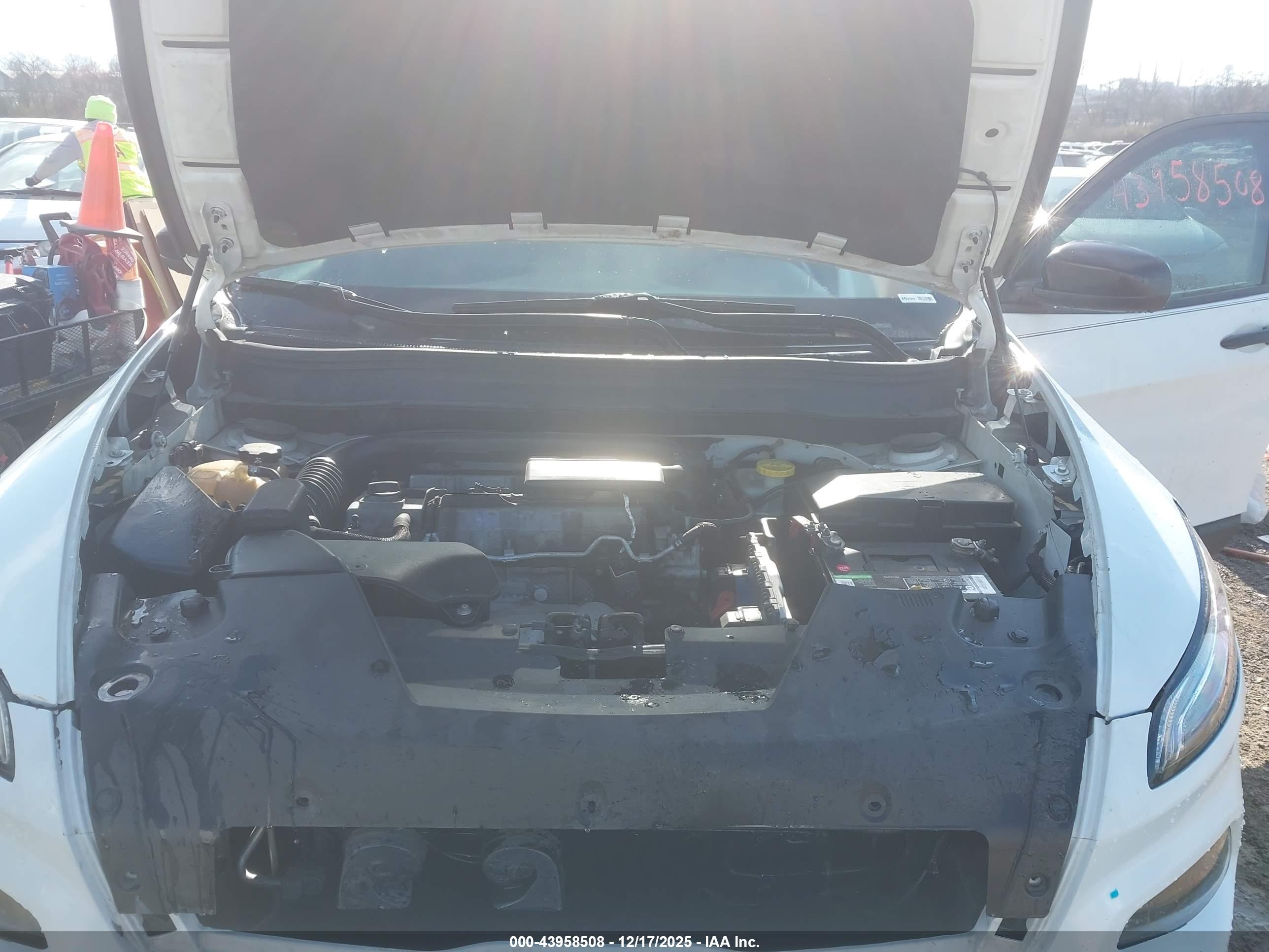 JEEP CHEROKEE image 10