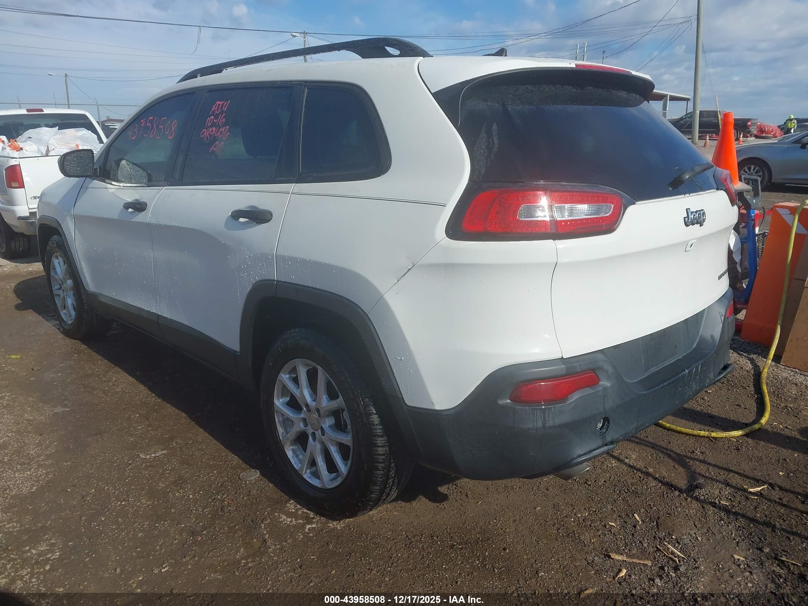 JEEP CHEROKEE image 3