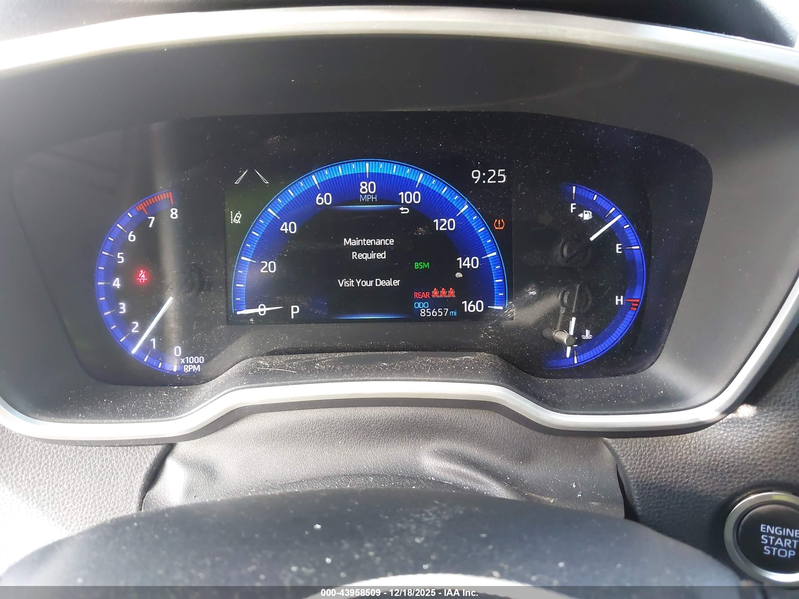 TOYOTA COROLLA image 7