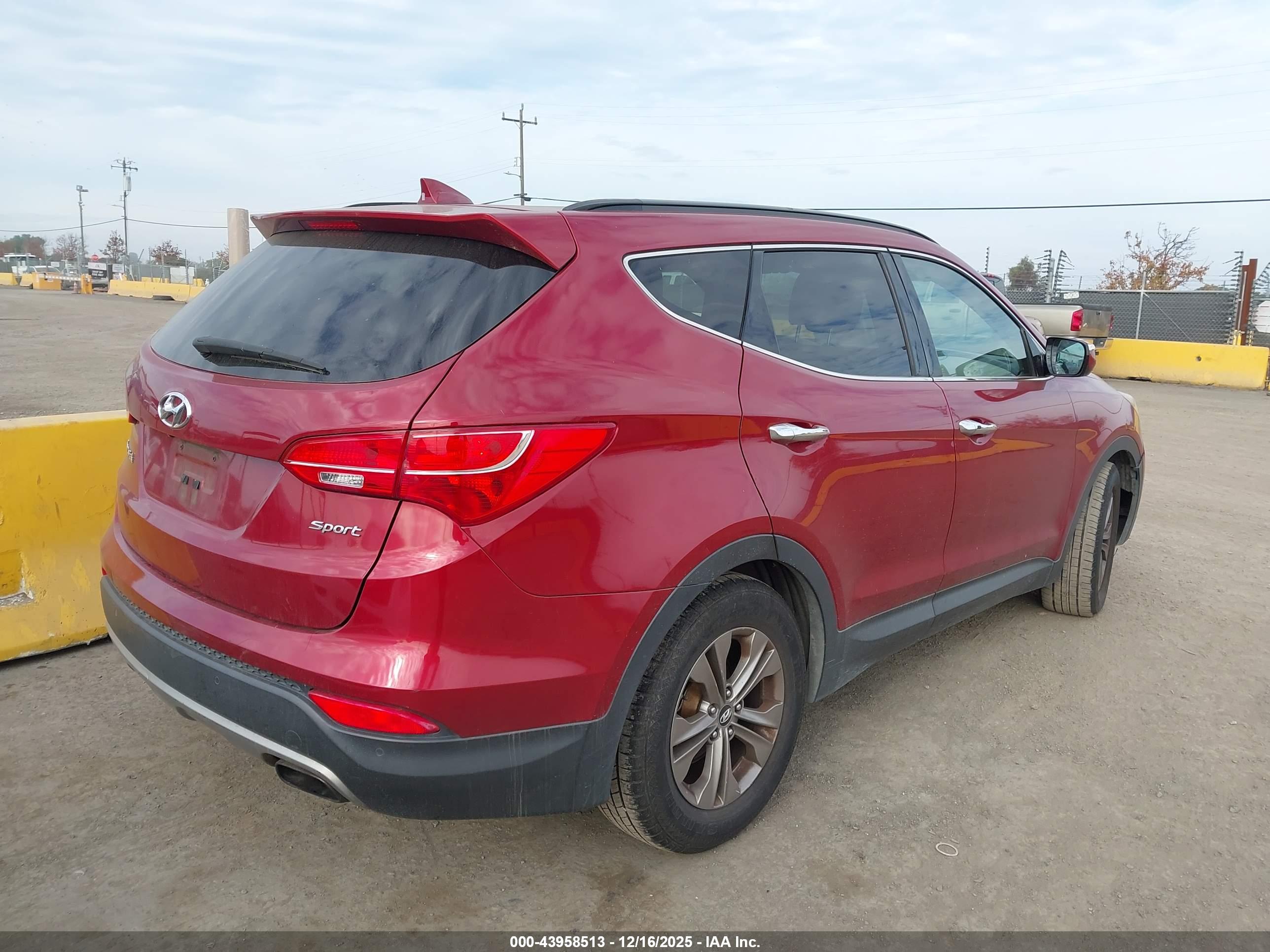 HYUNDAI SANTA image 4