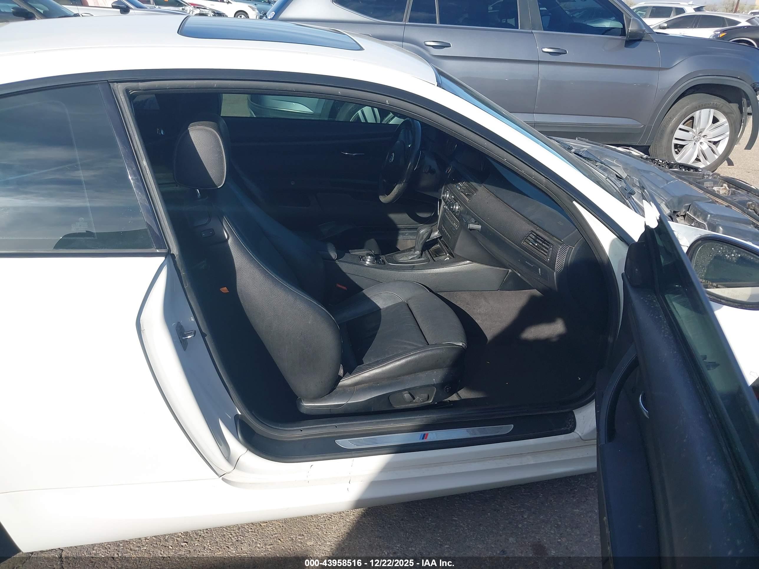 BMW 328I image 5