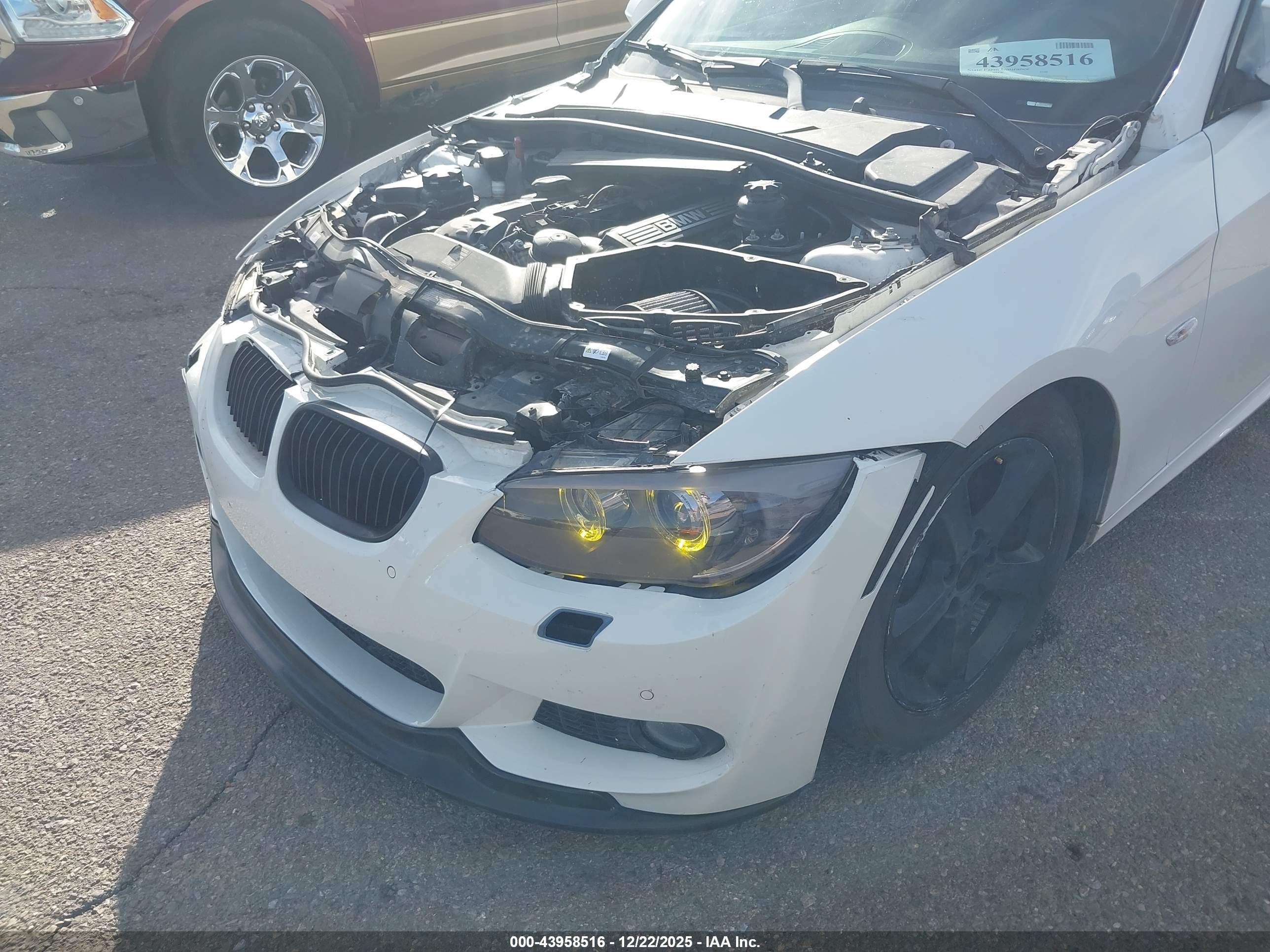 BMW 328I image 6