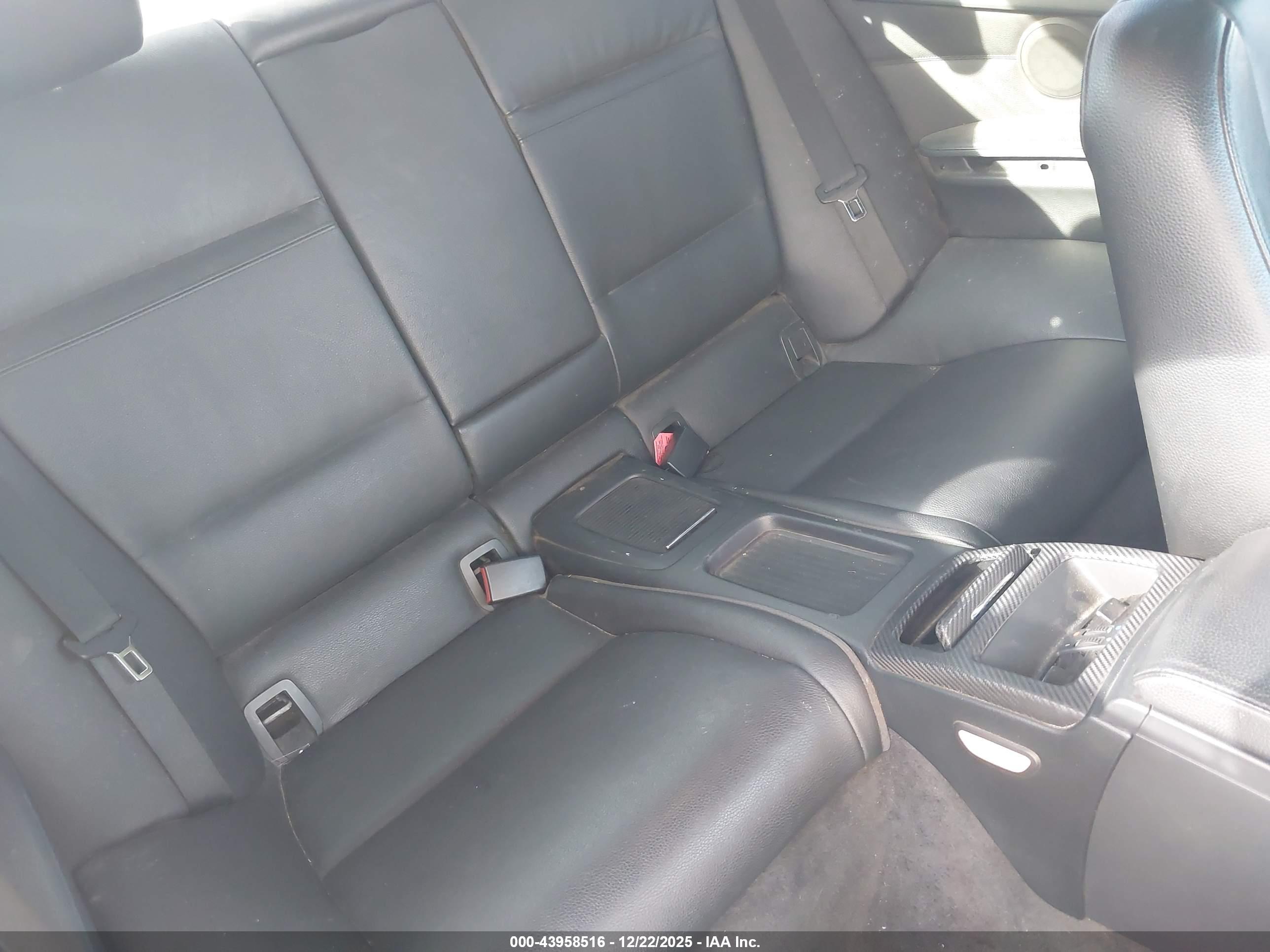 BMW 328I image 8