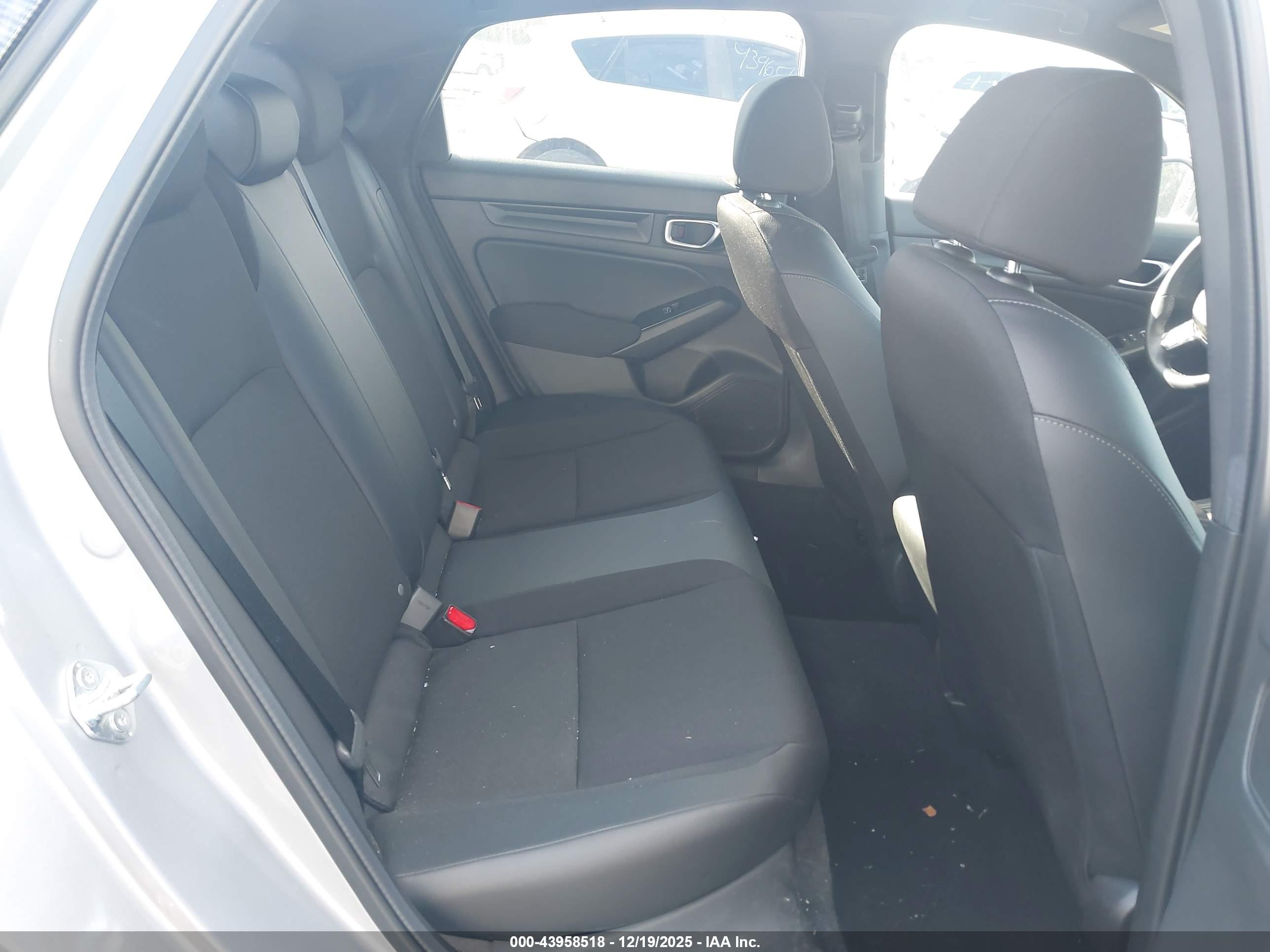 HONDA CIVIC image 8