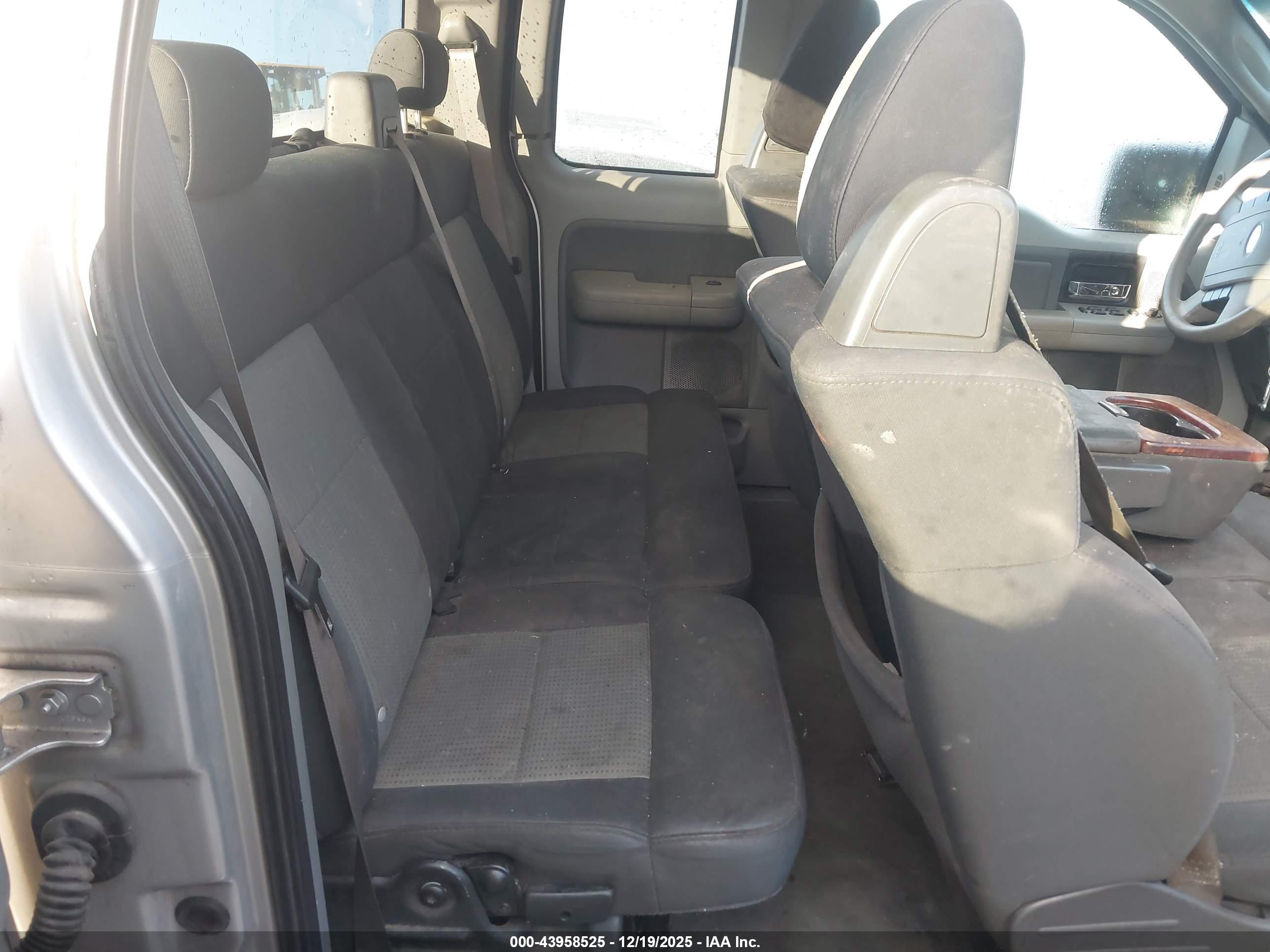 FORD F-150 image 8